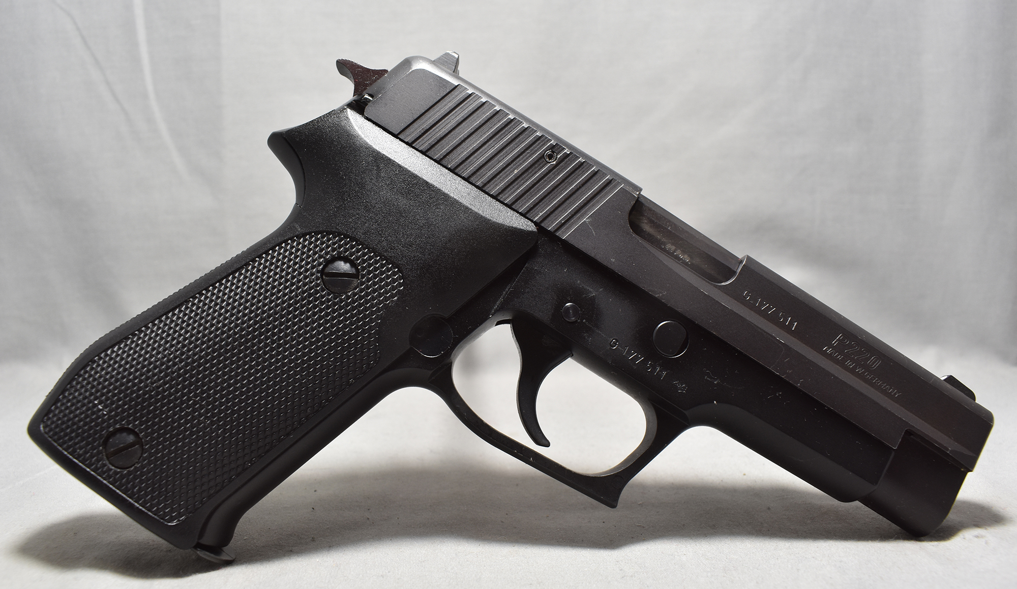 Sig Sauer ~ P220 ~ .45 Auto - Bass Pro Shops