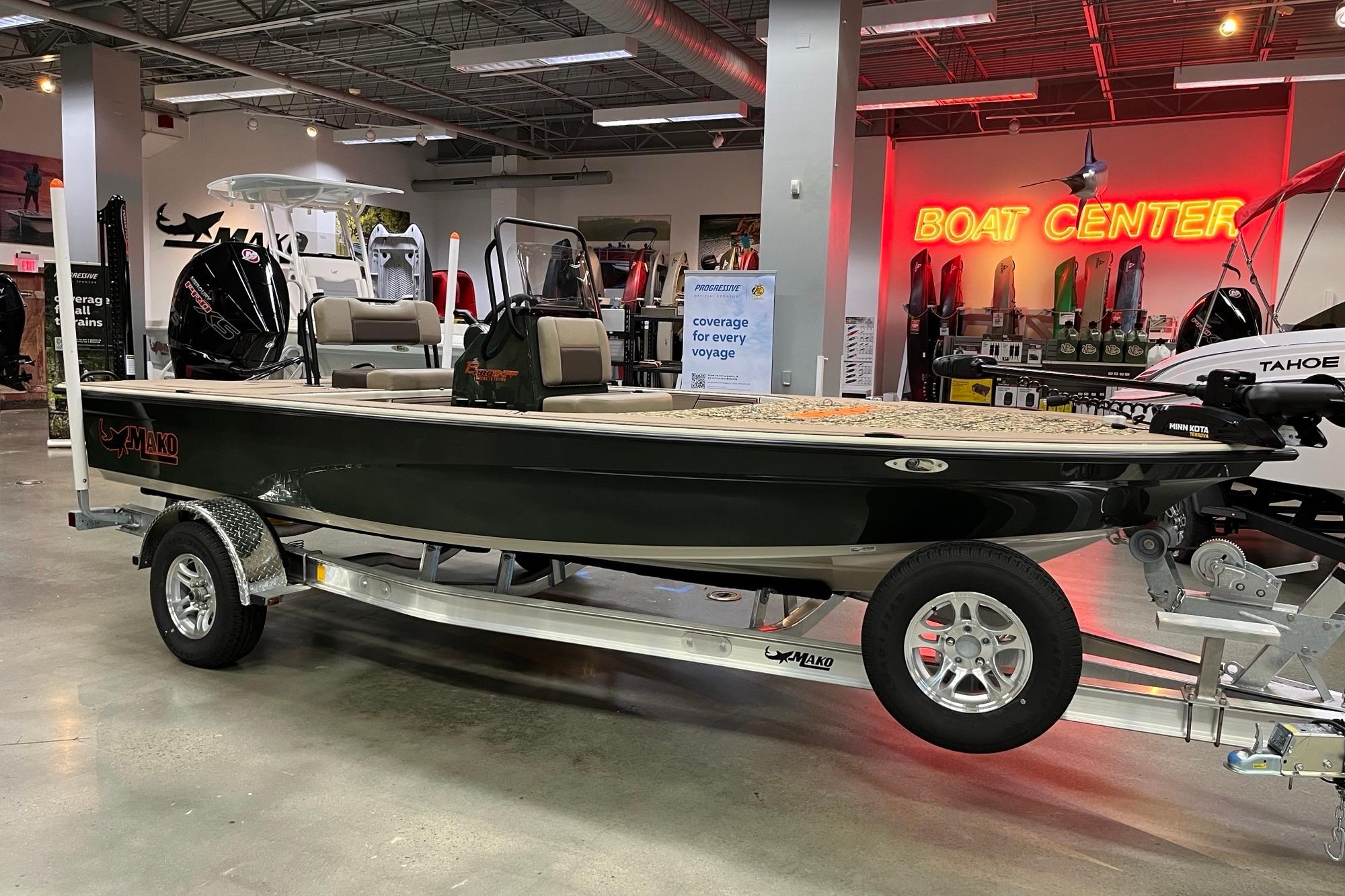Image of 2026 MAKO 18 PRO SKIFF BACKWATER EDITION