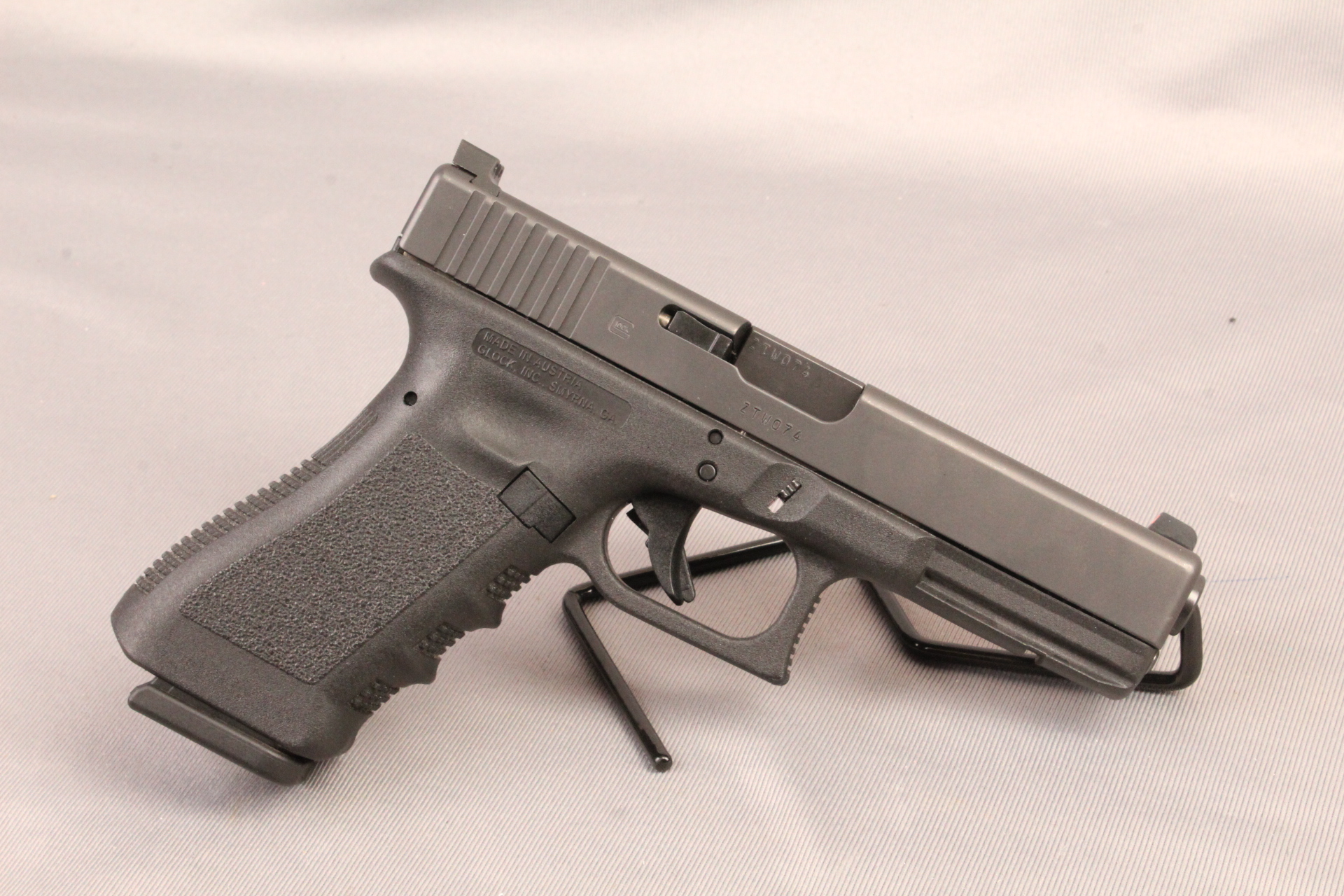 Glock ~ 17 ~ 9mm - Bass Pro Shops