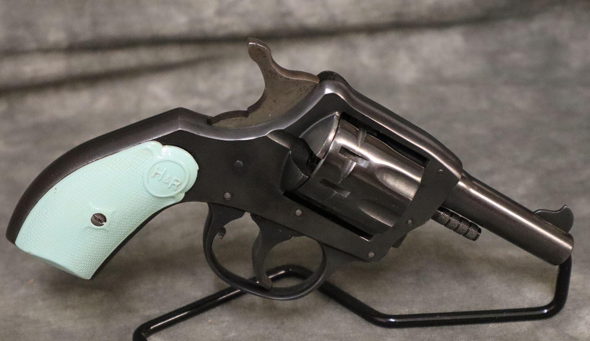 H&R~922~22 Caliber - Bass Pro Shops