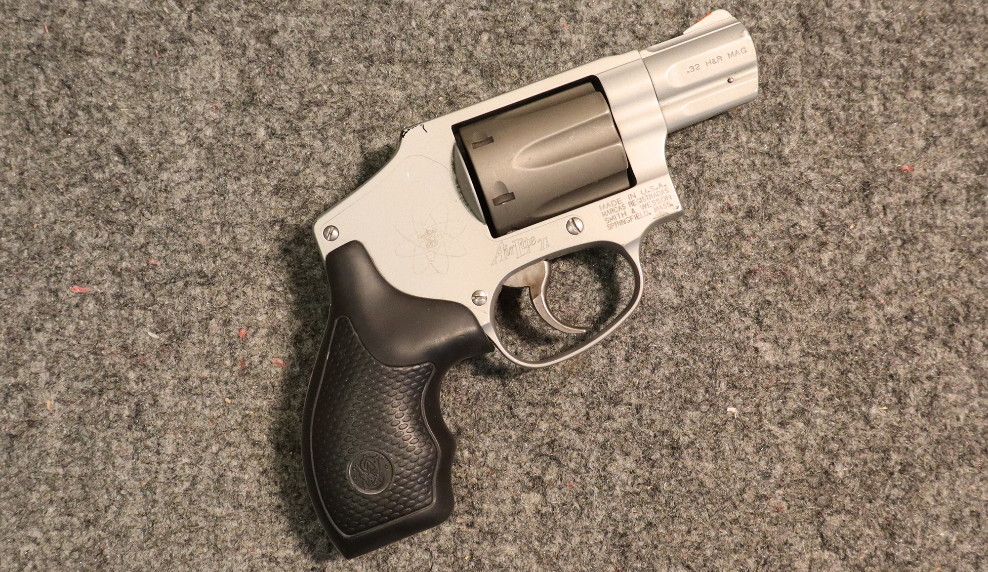 Image of Smith & Wesson ~ 332 ~ .32 H&R Mag (SKU: 4739930)