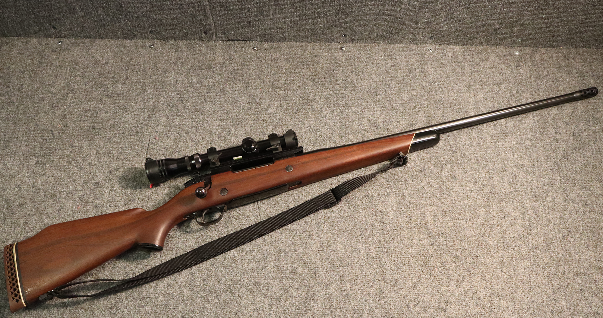 Image of Weatherby ~ Mark V ~ .375 H&H (4740048)