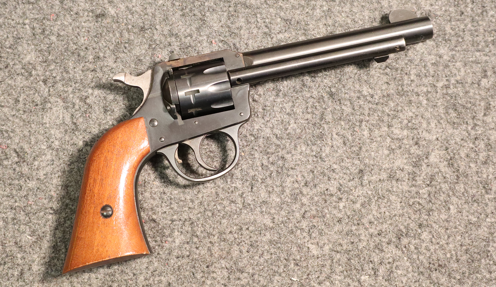 H&R ~ 949 ~ .22 Cal (SKU: 4740063) - Bass Pro Shops