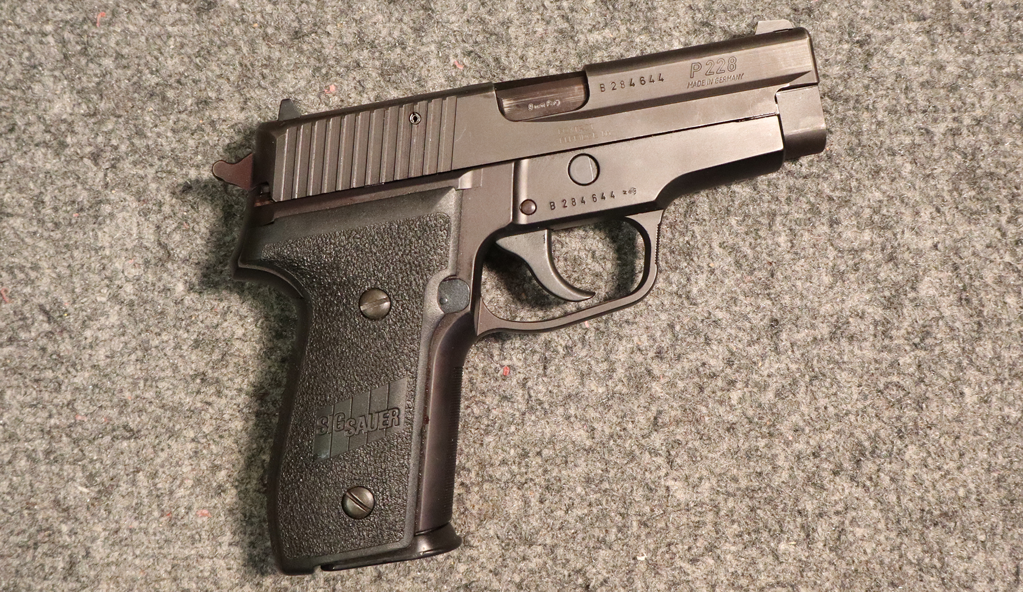 Sig Sauer ~ P228 ~ 9mm Luger (SKU: 4740264) - Bass Pro Shops