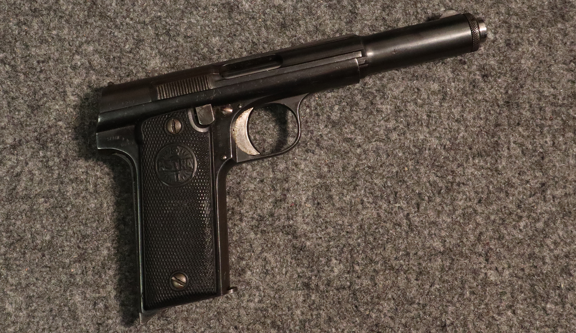 Image of Astra ~ Model 400 ~ 9mm Largo (SKU: 4740318)