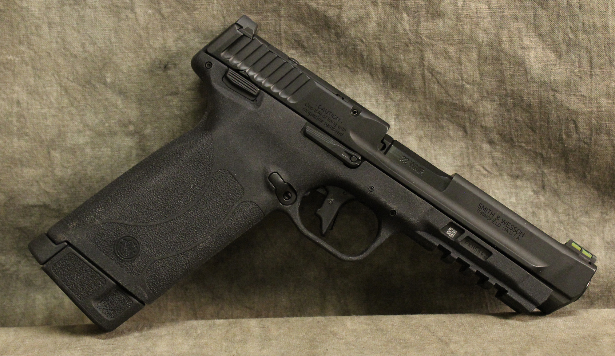 Image of Smith & Wesson ~ M&P22 Magnum ~ .22 Magnum