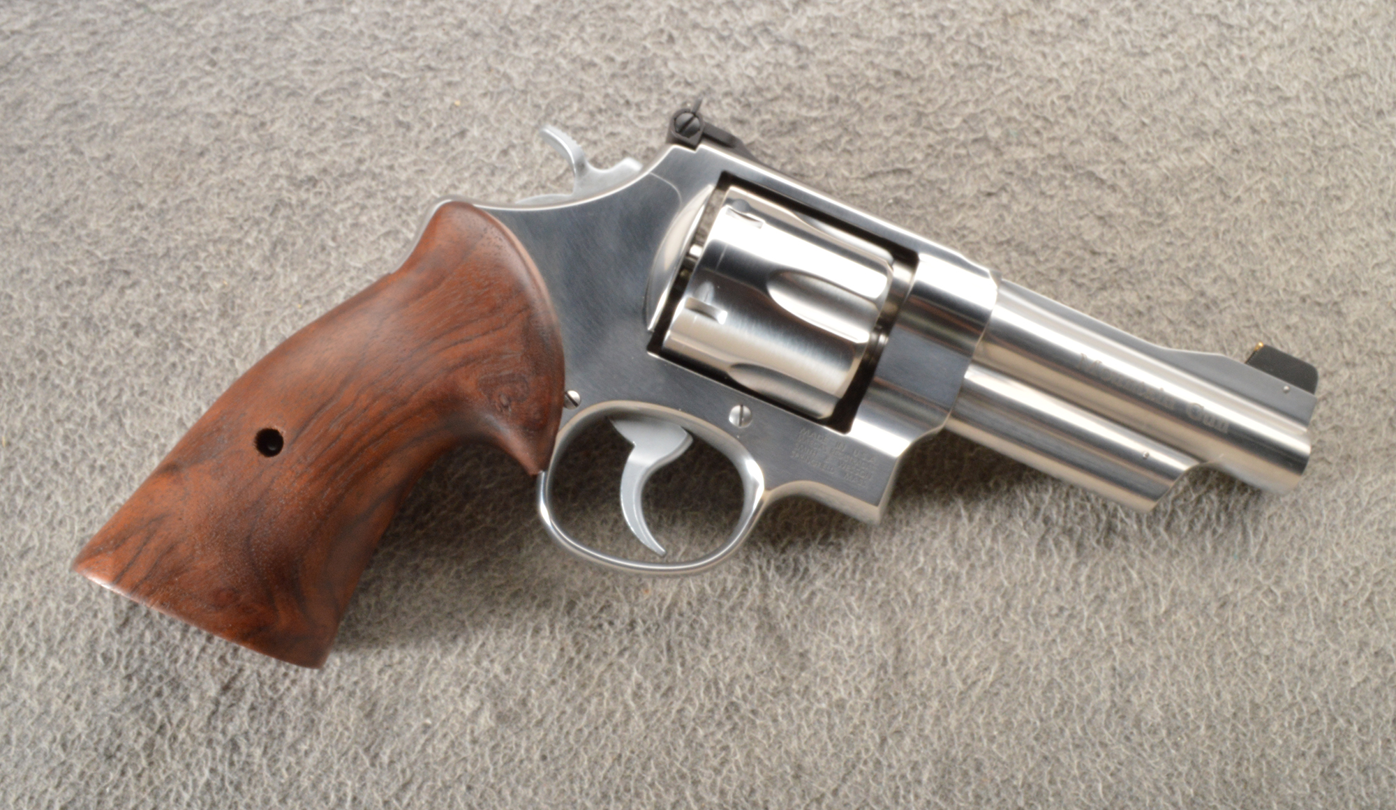 Smith & Wesson ~ 610-4 Mountain ~ 10mm Auto ~ NIB - Bass Pro Shops