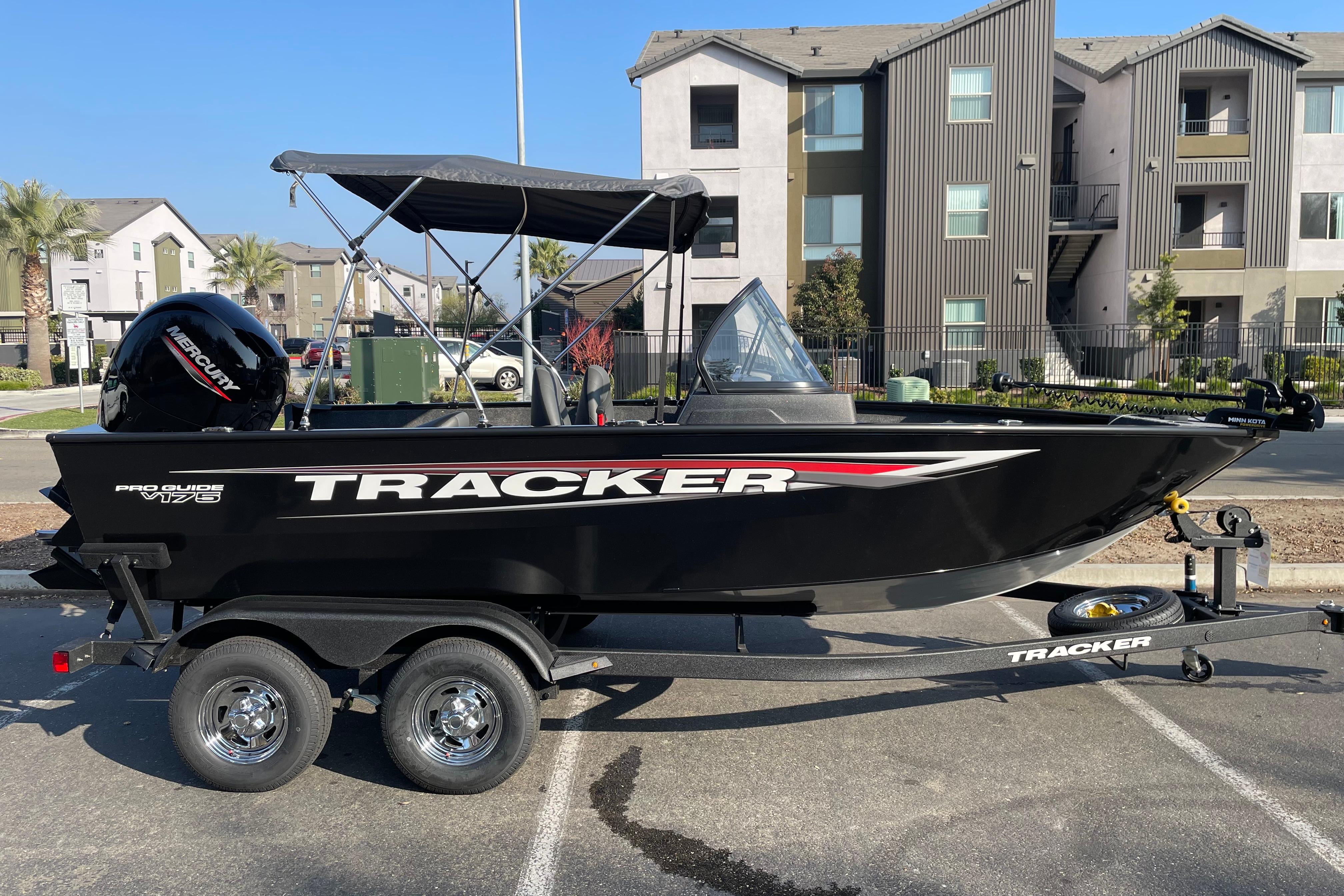 Image of 2026 TRACKER PRO GUIDE V-175 WT