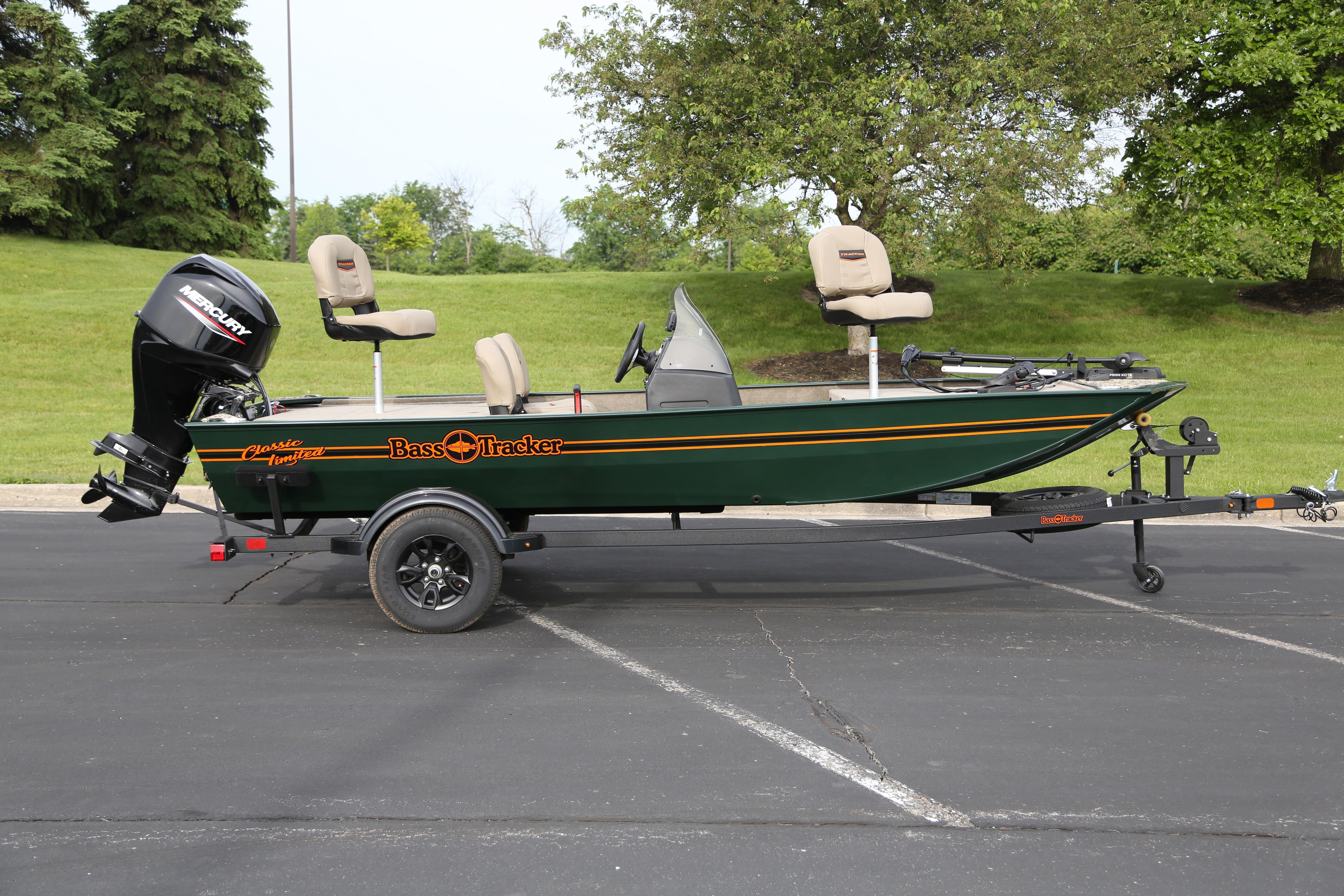Image of 2026 TRACKER BASS TRACKER CLASSIC LIMITED
