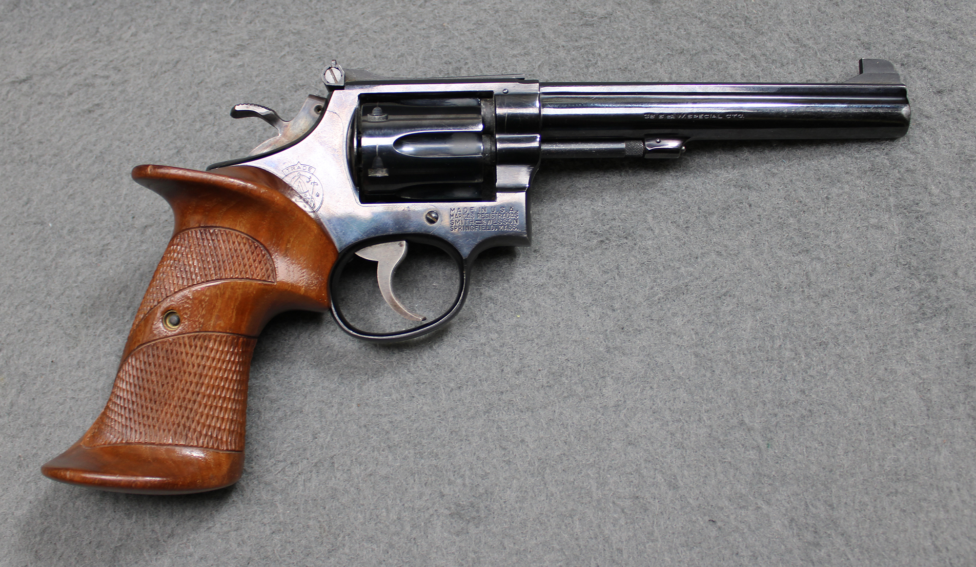 Smith & Wesson ~ Revolver ~ .38 S&W Special - Bass Pro Shops