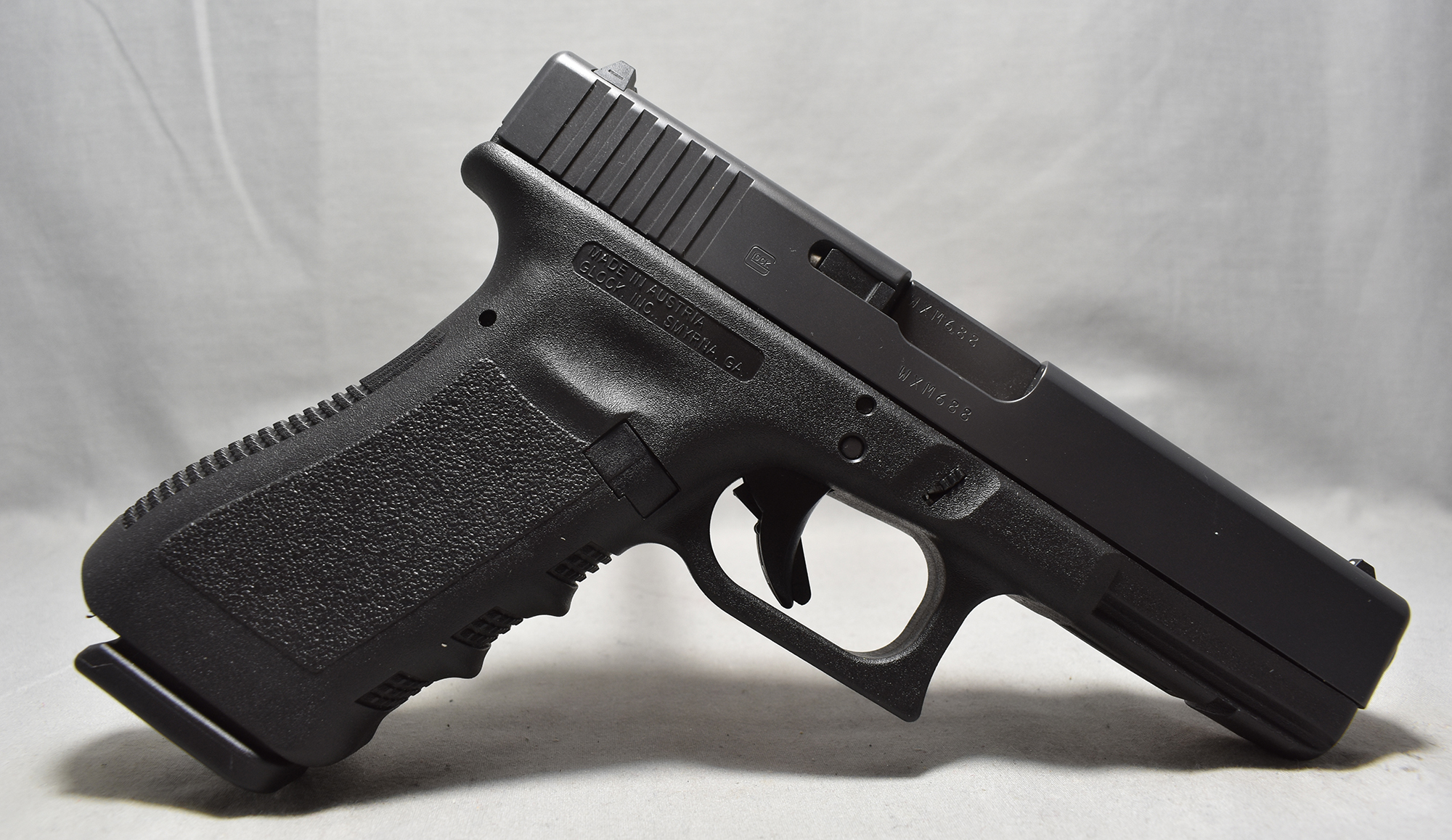Glock ~ 22 ~ .40 S&W - Bass Pro Shops