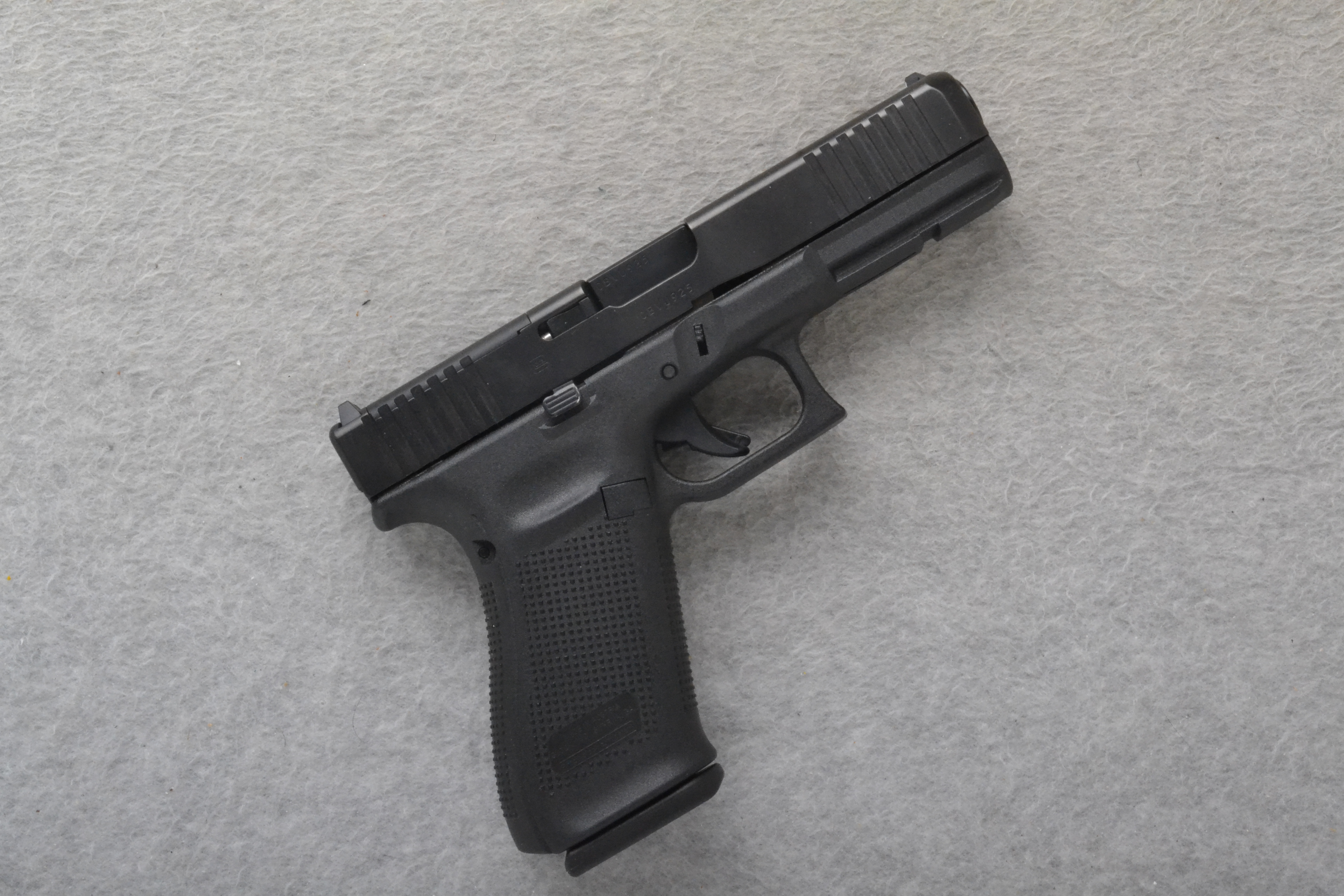 Glock ~ 21 Gen 5 ~ .45 Auto - Bass Pro Shops