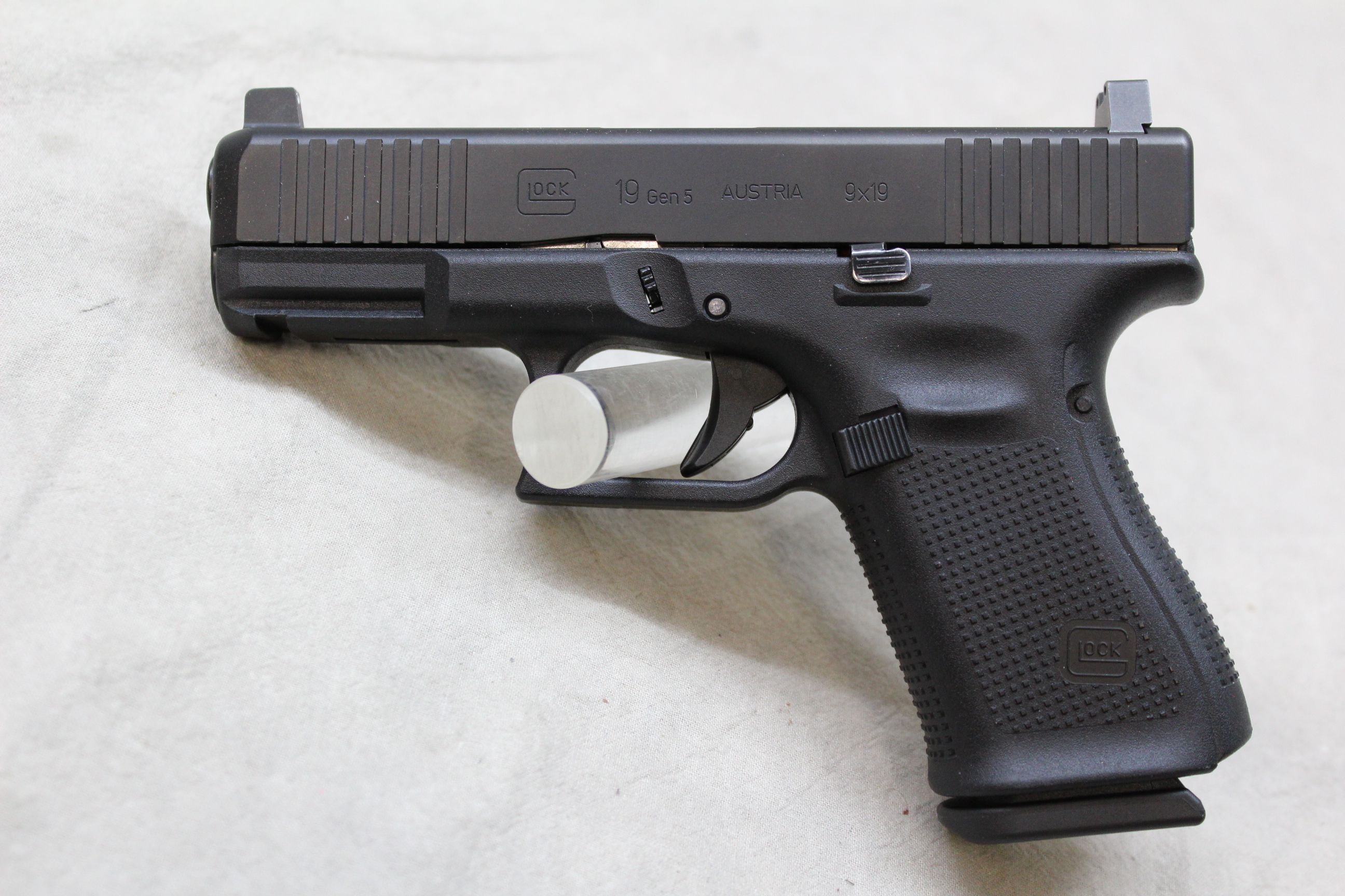 Glock 19 Gen 5 ~9mm Luger~ - Bass Pro Shops