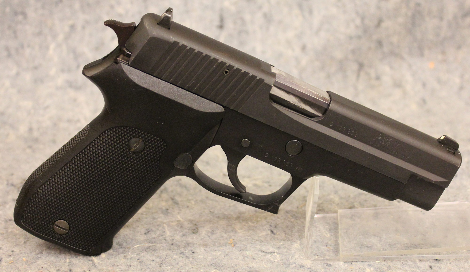 SIG Sauer ~ P220 ~ .45 Auto - Bass Pro Shops