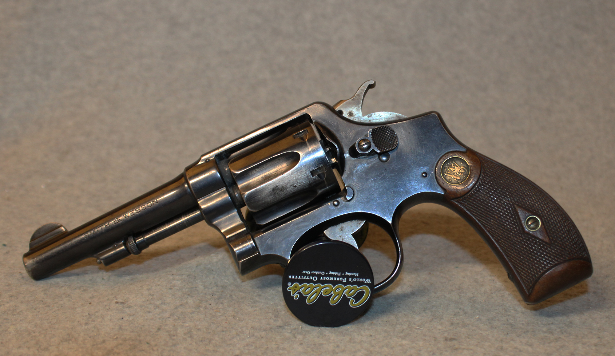Smith & Wesson ~ 401~ .38 Special - Bass Pro Shops