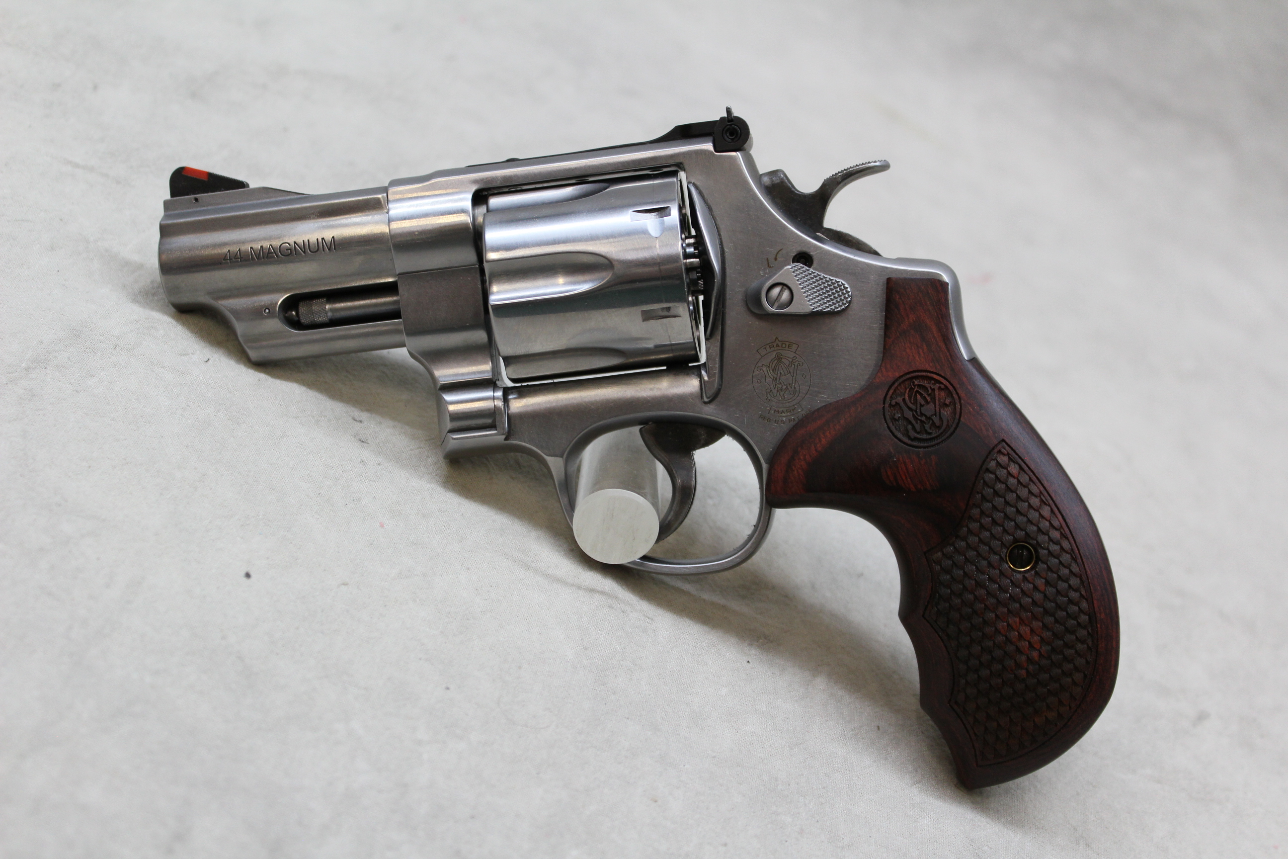 Smith & Wesson 629-6 ~.44 Magnum~ - Bass Pro Shops