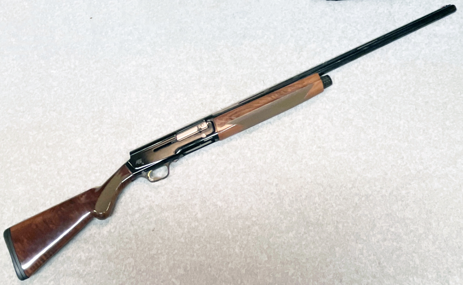 Browning ~ Auto-5 ~ 12 Gauge. - Browning