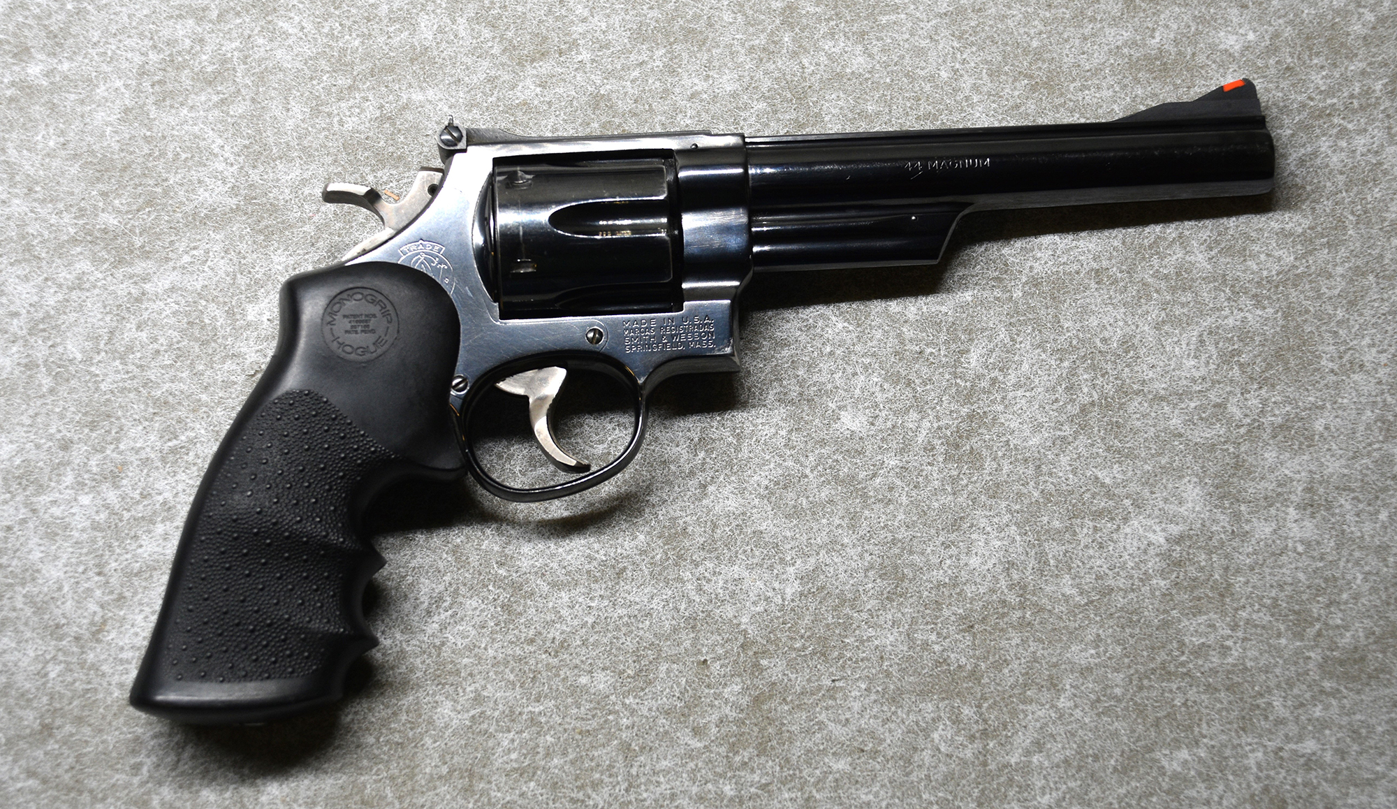 Image of Smith & Wesson~ 629-2~ .44 Magnum