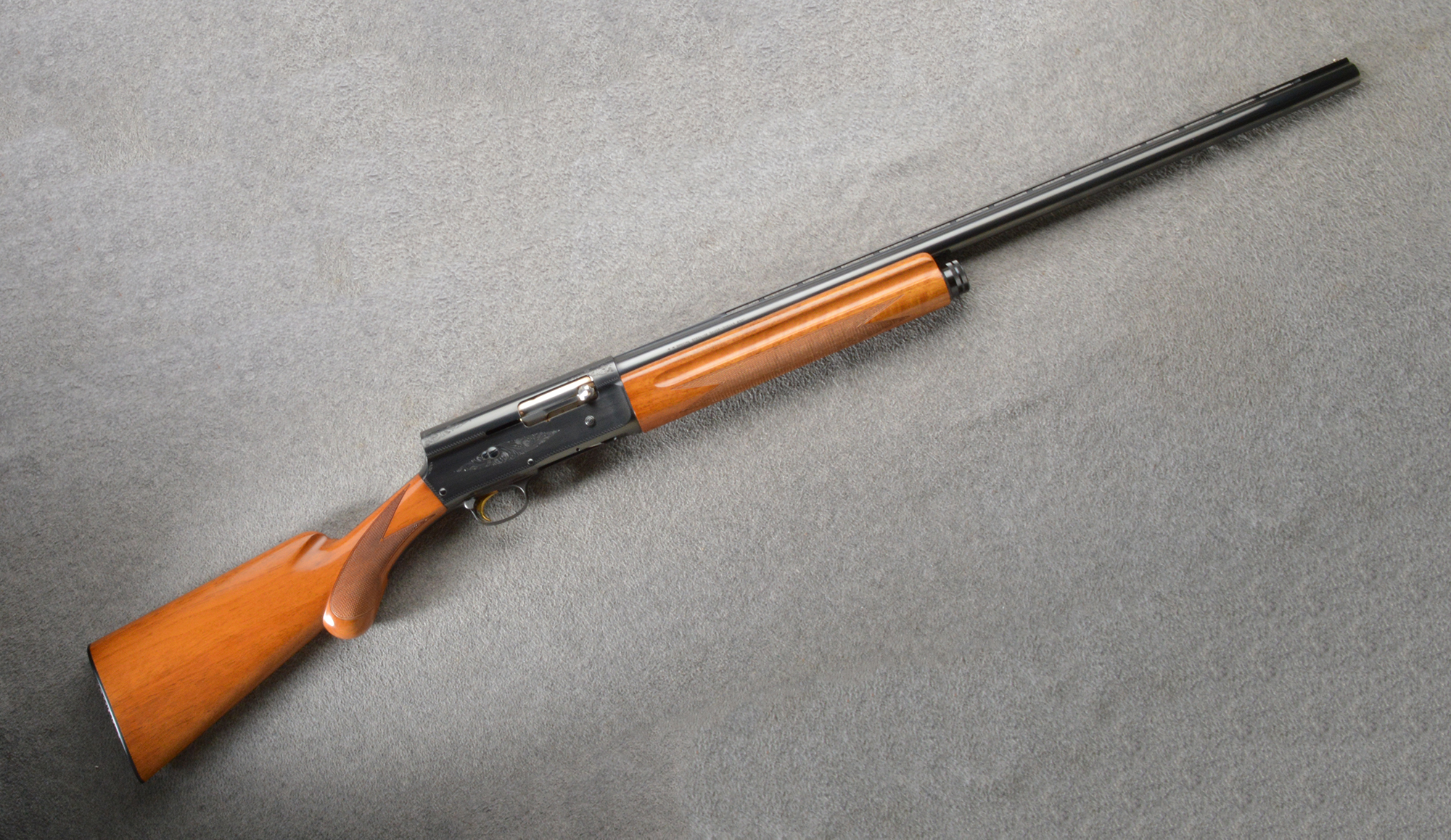 Browning ~ Auto 5 ~ Light Twelve ~ 12 gauge ~ 1966 Production - Bass Pro Shops