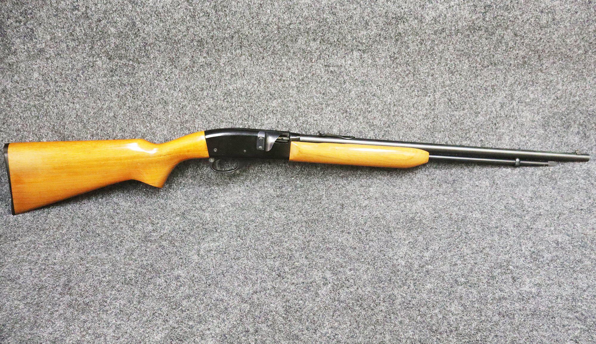 Image of Remington ~ Model 552 Speedmaster ~ 22 Short, long and Long Rifle