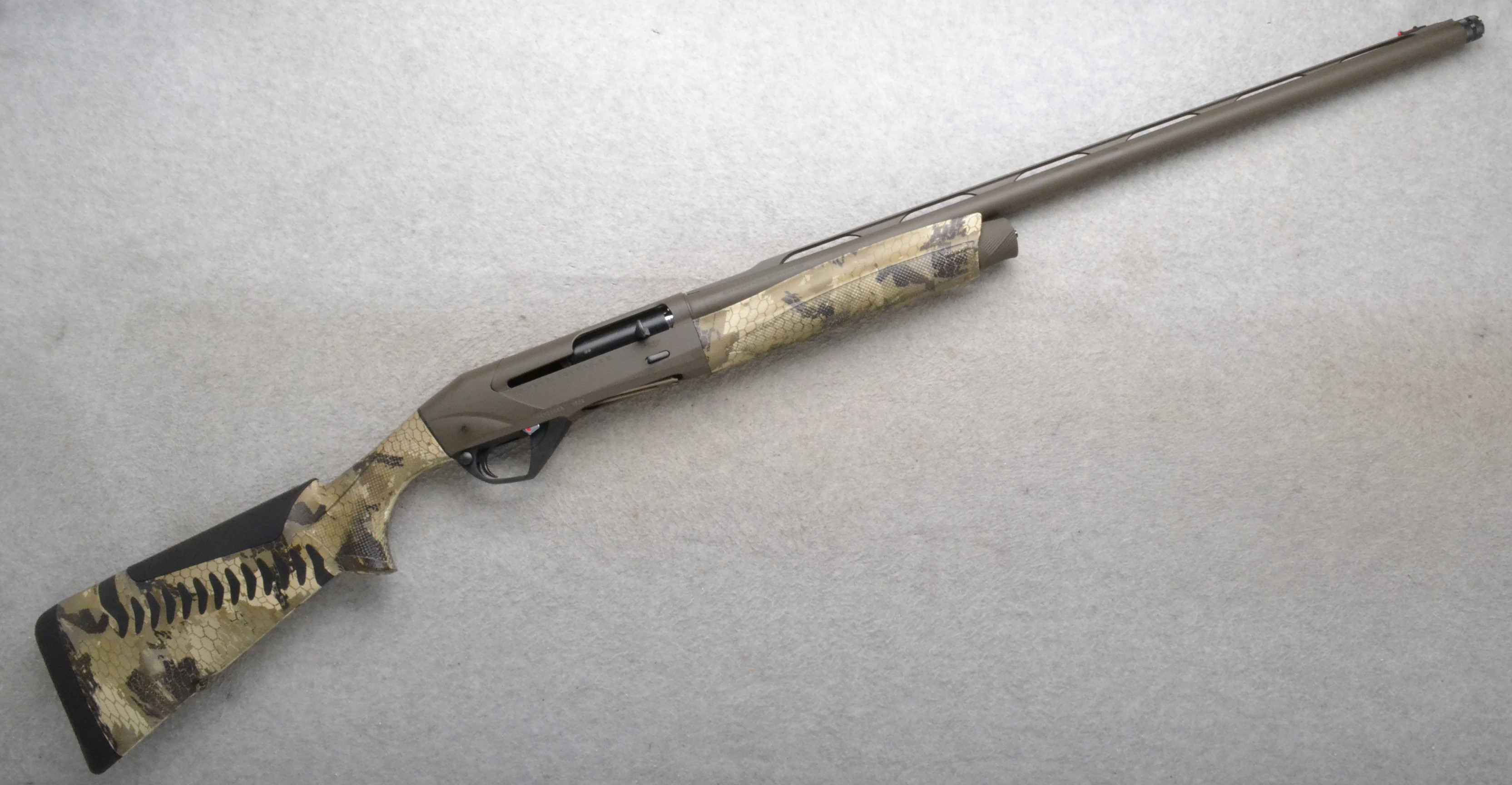 Benelli ~ Super Black Eagle 3 ~ 12 Gauge - Benelli