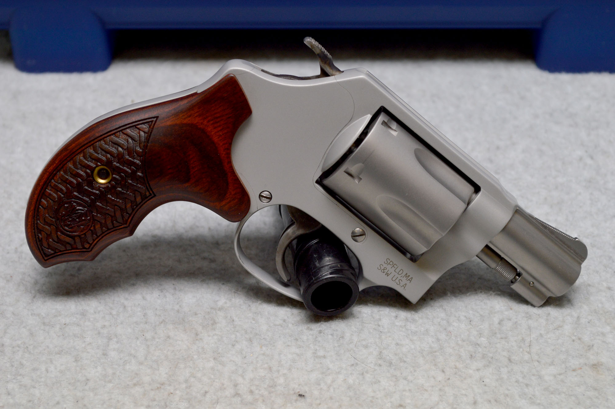 Smith & Wesson ~ Performance Center 637-2 ~ .38 S&W Special +P - Bass Pro Shops