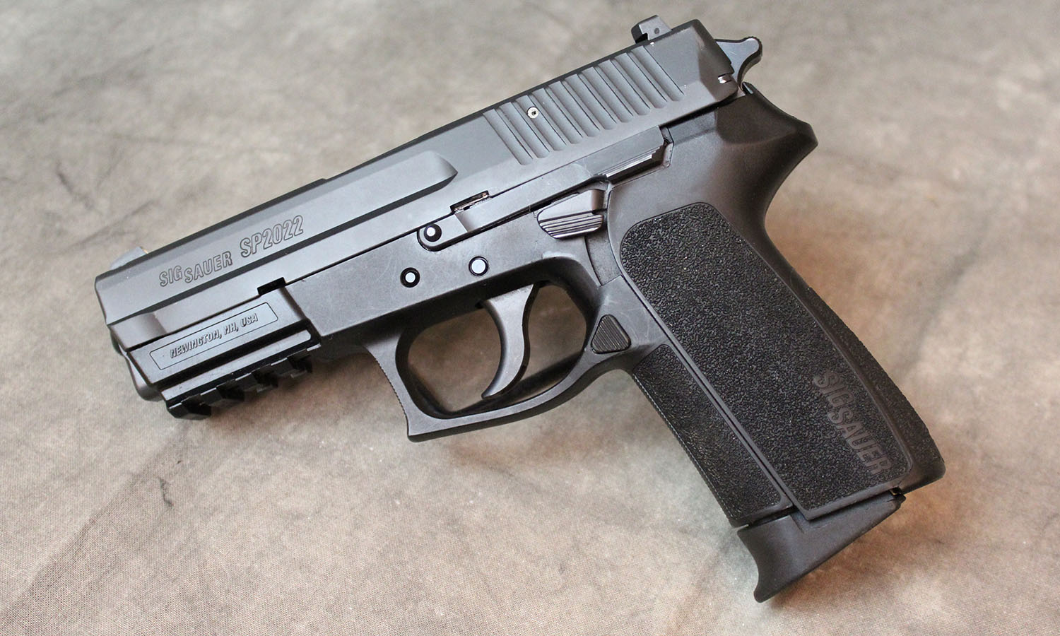 Sig Sauer ~ SP2022 ~ 9mm - Bass Pro Shops
