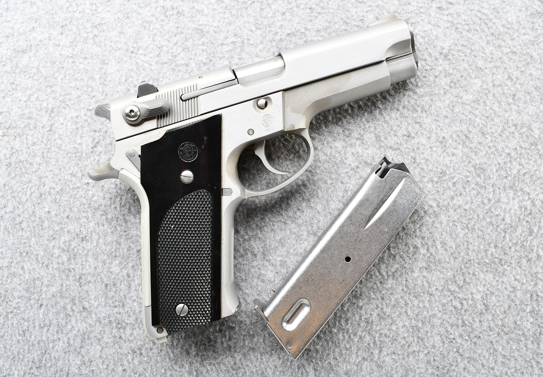 Image of Smith & Wesson ~ 659 ~ 9mm