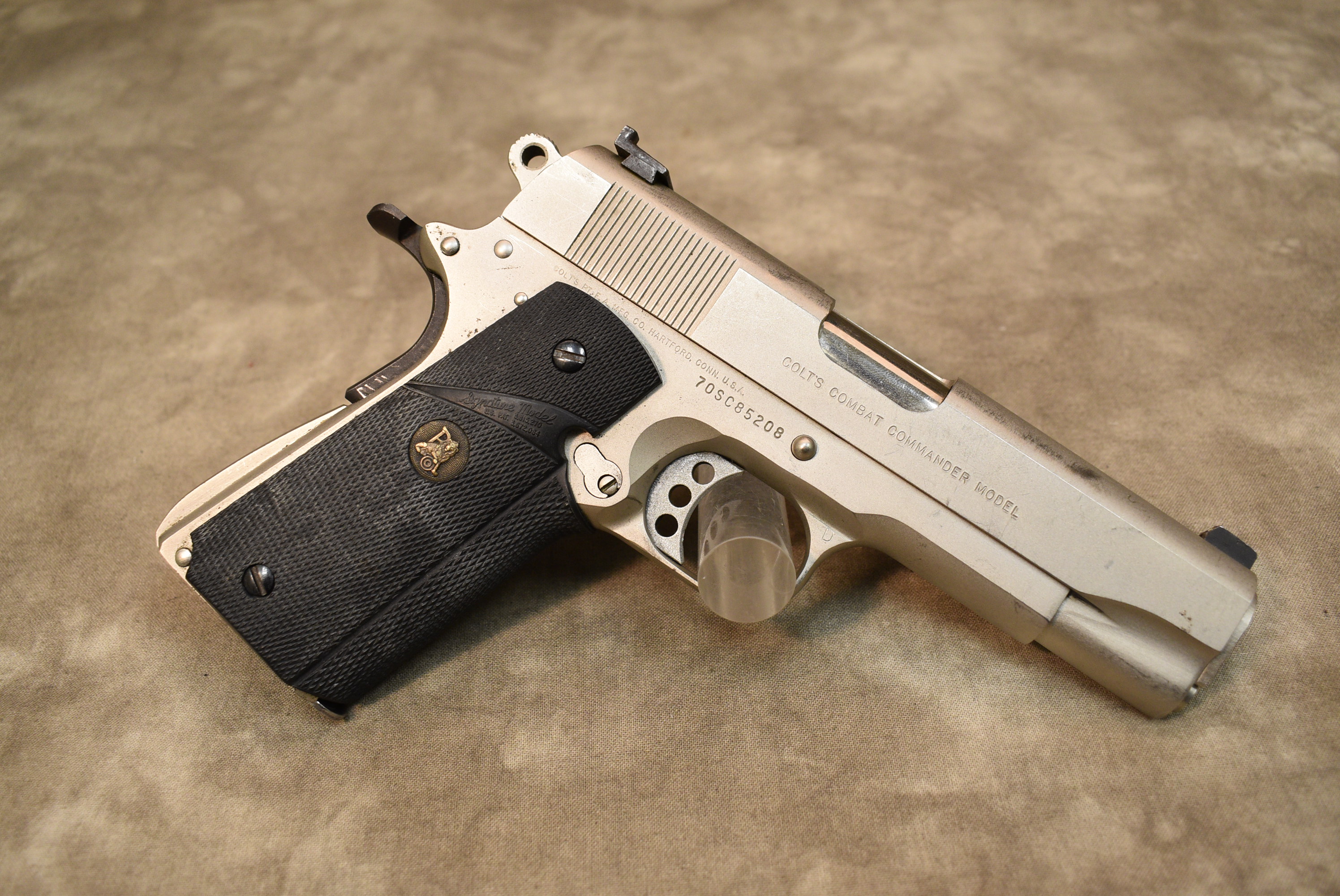 Image of Colt~Combat Commander~.45 Auto