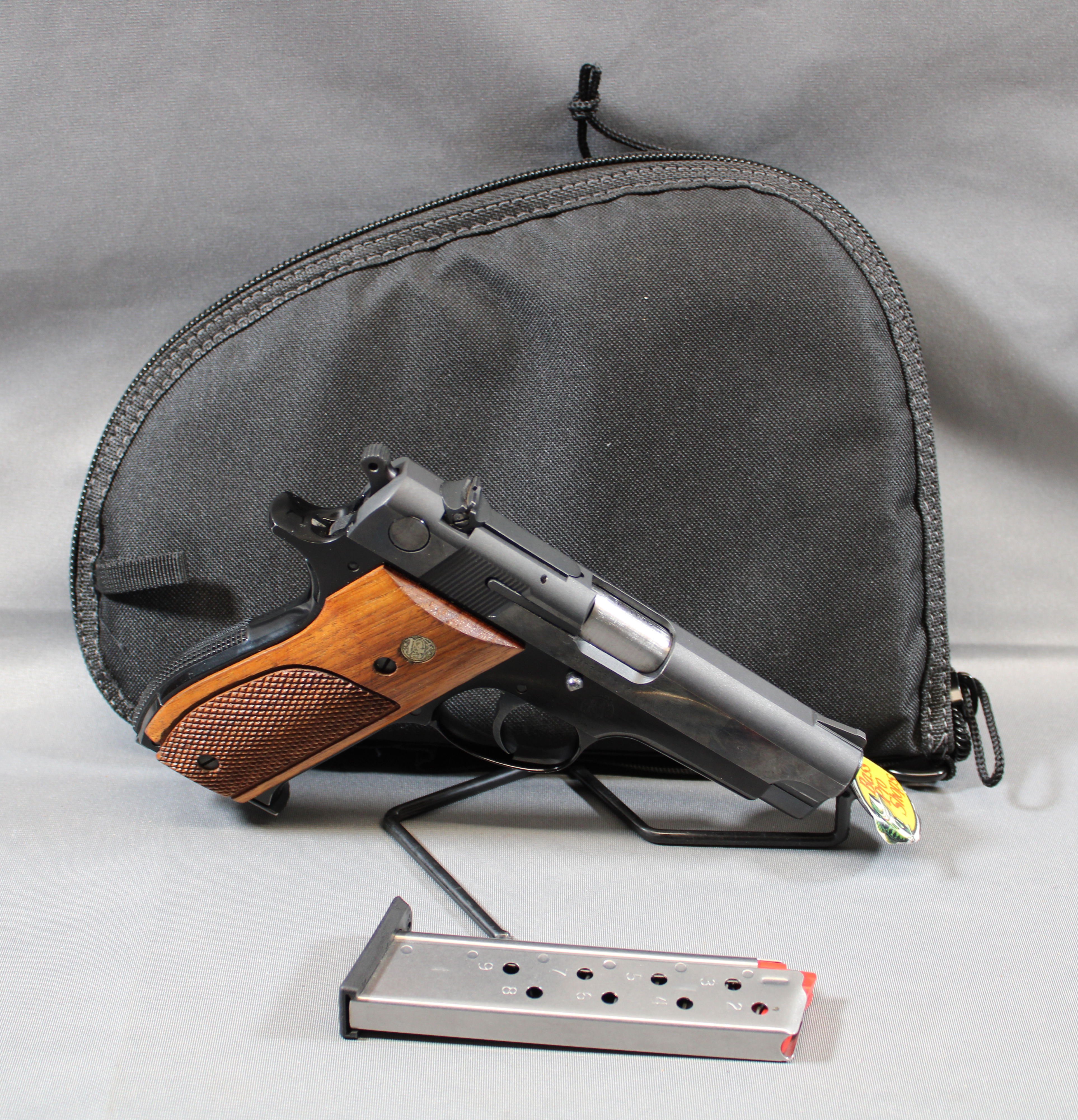 Smith & Wesson ~ 39-2 ~ 9mm - Bass Pro Shops