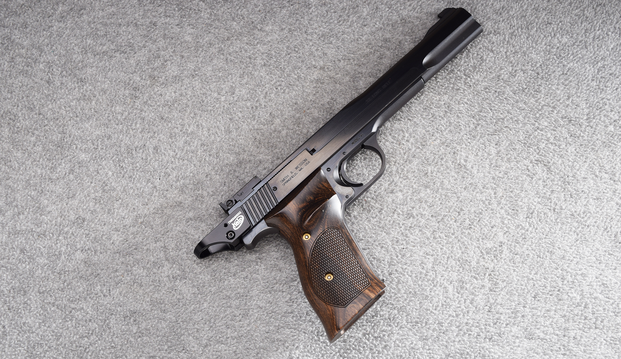 Smith & Wesson ~ Model 41 ~ .22 Long Rifle - Bass Pro Shops
