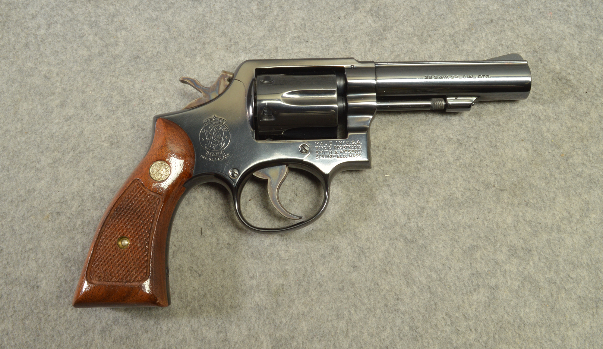 Image of Smith & Wesson ~ 10-6 ~ .38 S&W Special