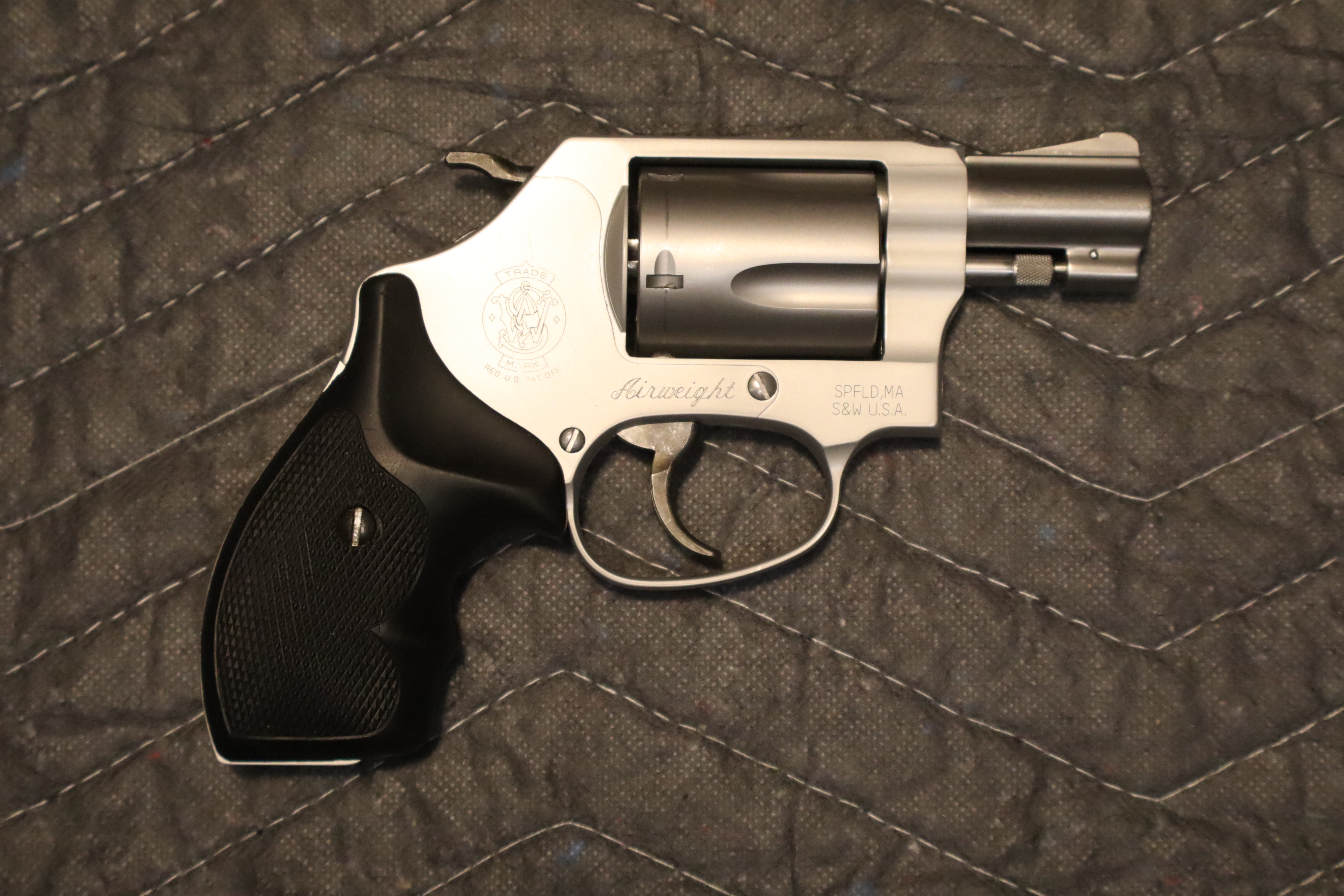Image of SMITH & WESSON 637-2