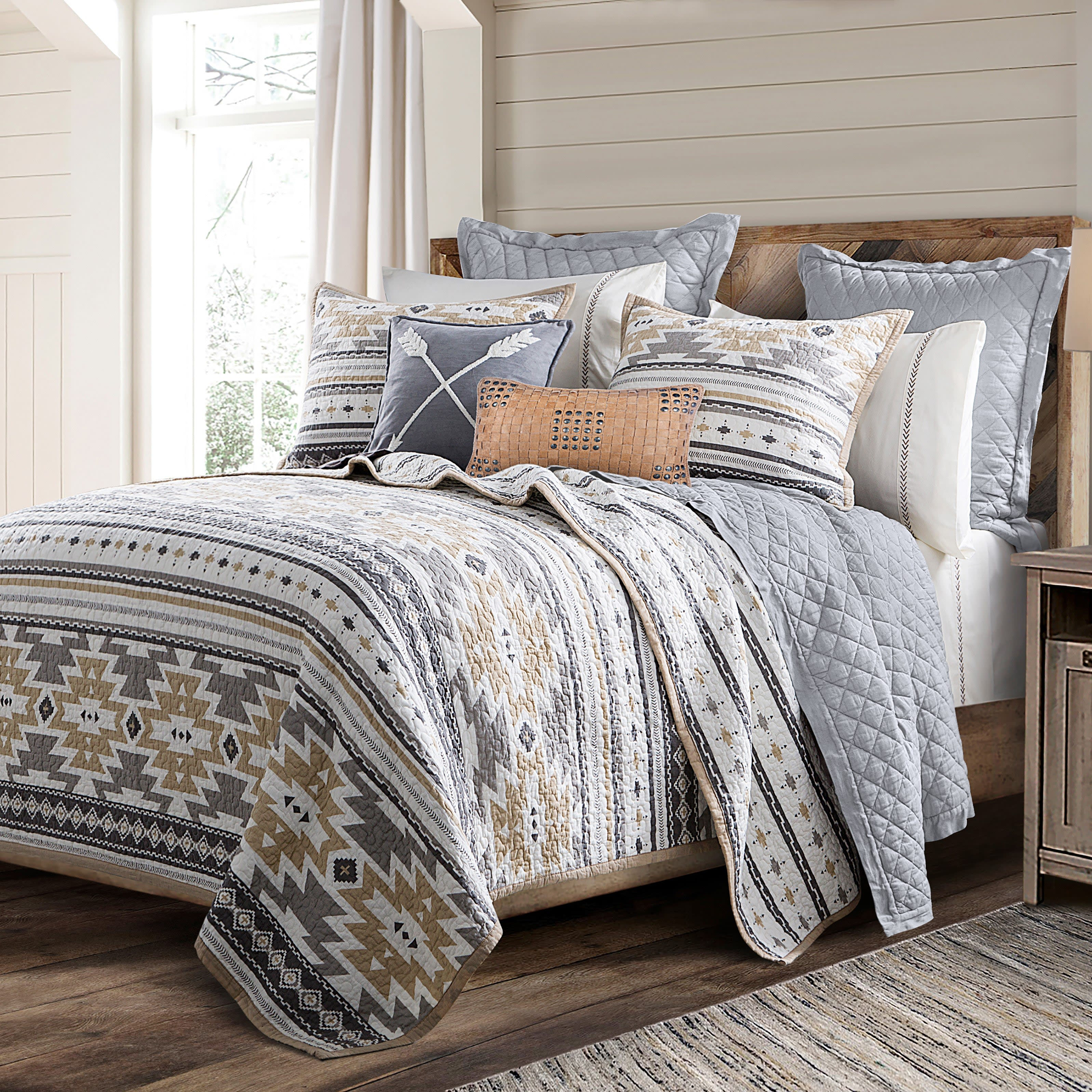 Image of HiEnd Accents Desert Sage Reversible Quilt Set - King