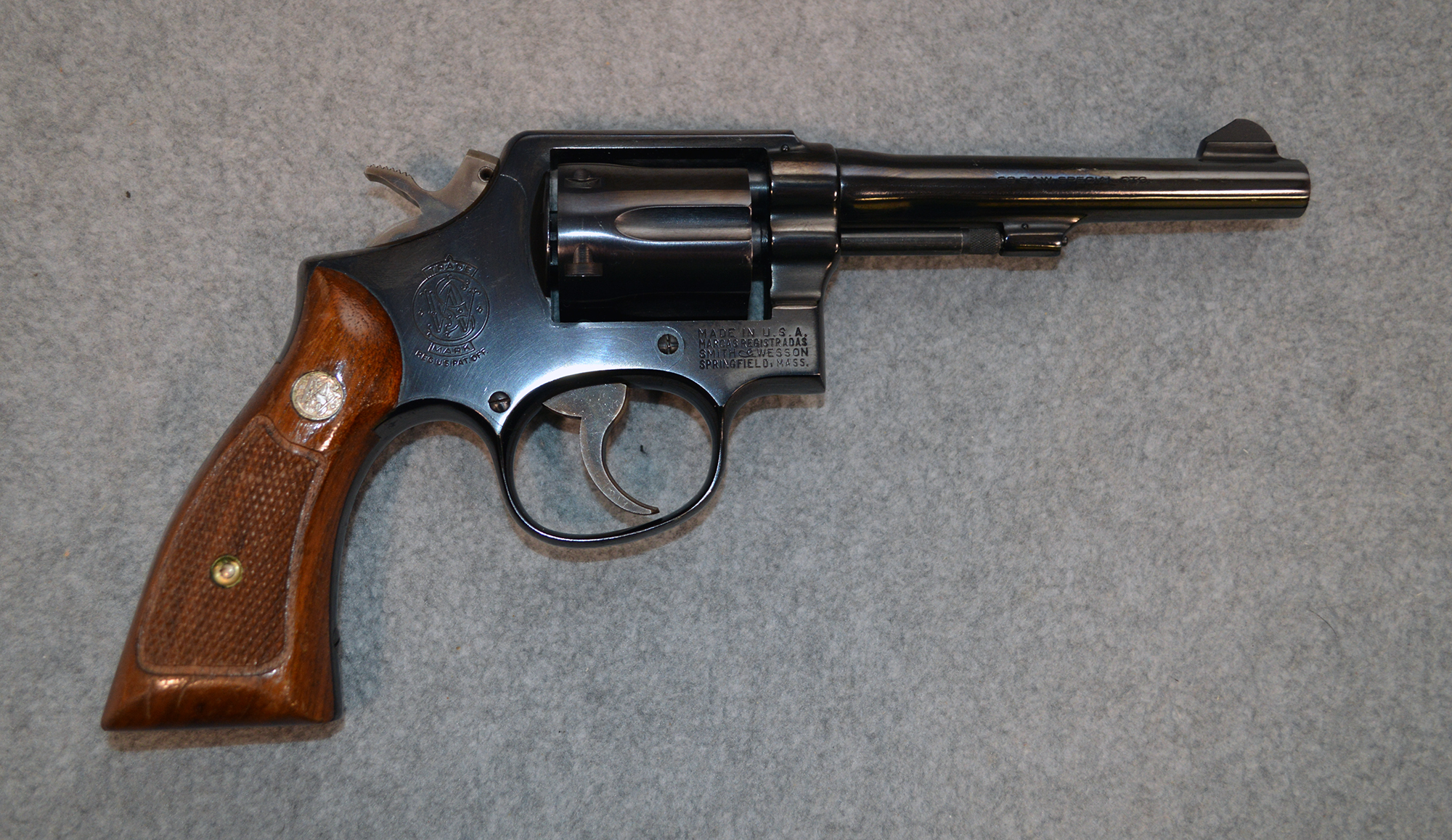 Image of Smith and Wesson ~ 10-5 ~ .38 Special