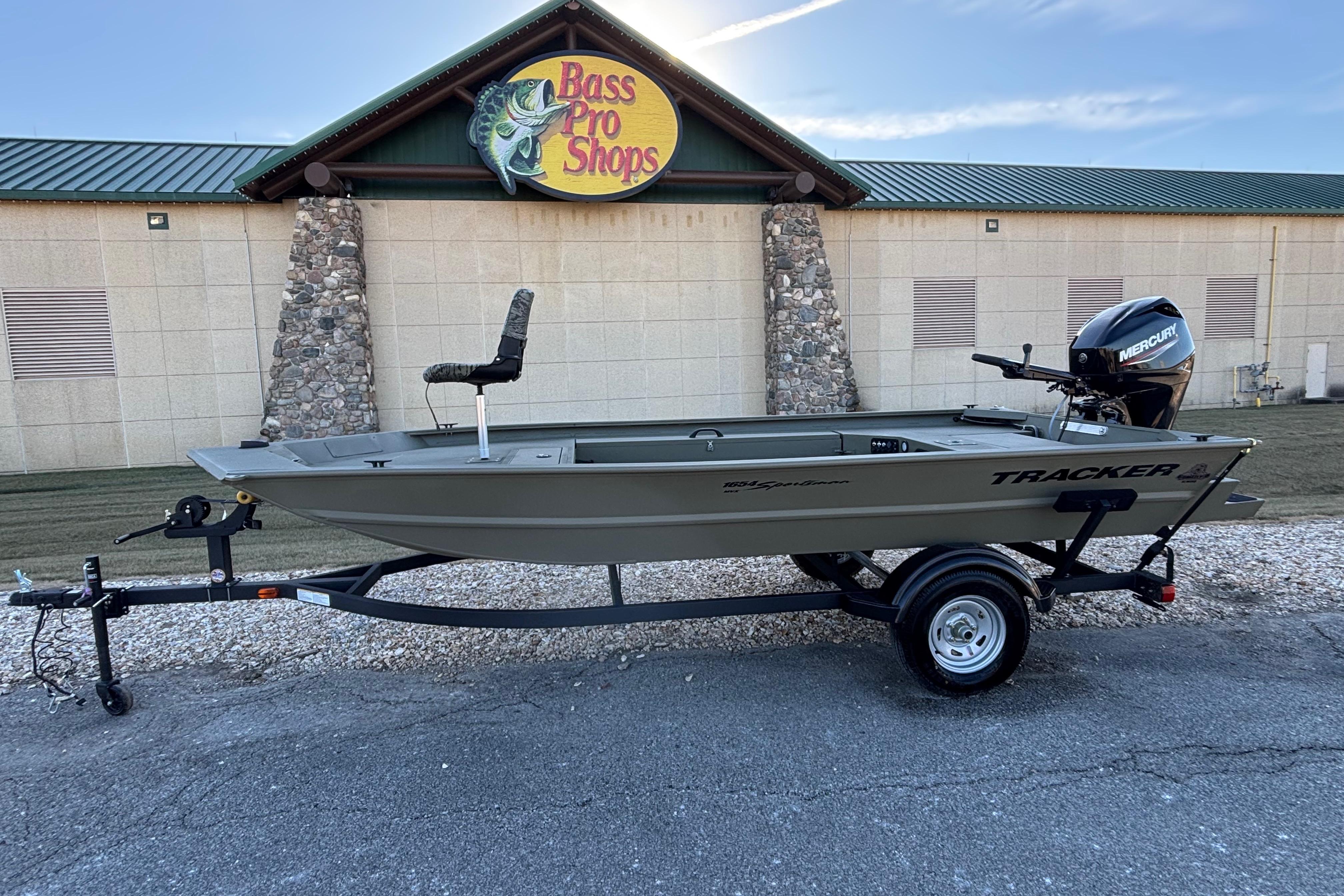 Image of 2026 TRACKER GRIZZLY 1654 T SPORTSMAN