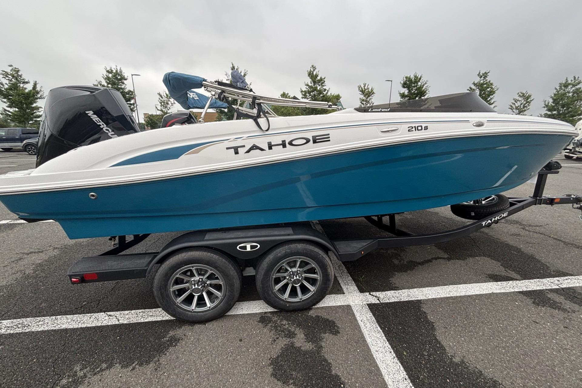 Image of 2026 TAHOE 210 S