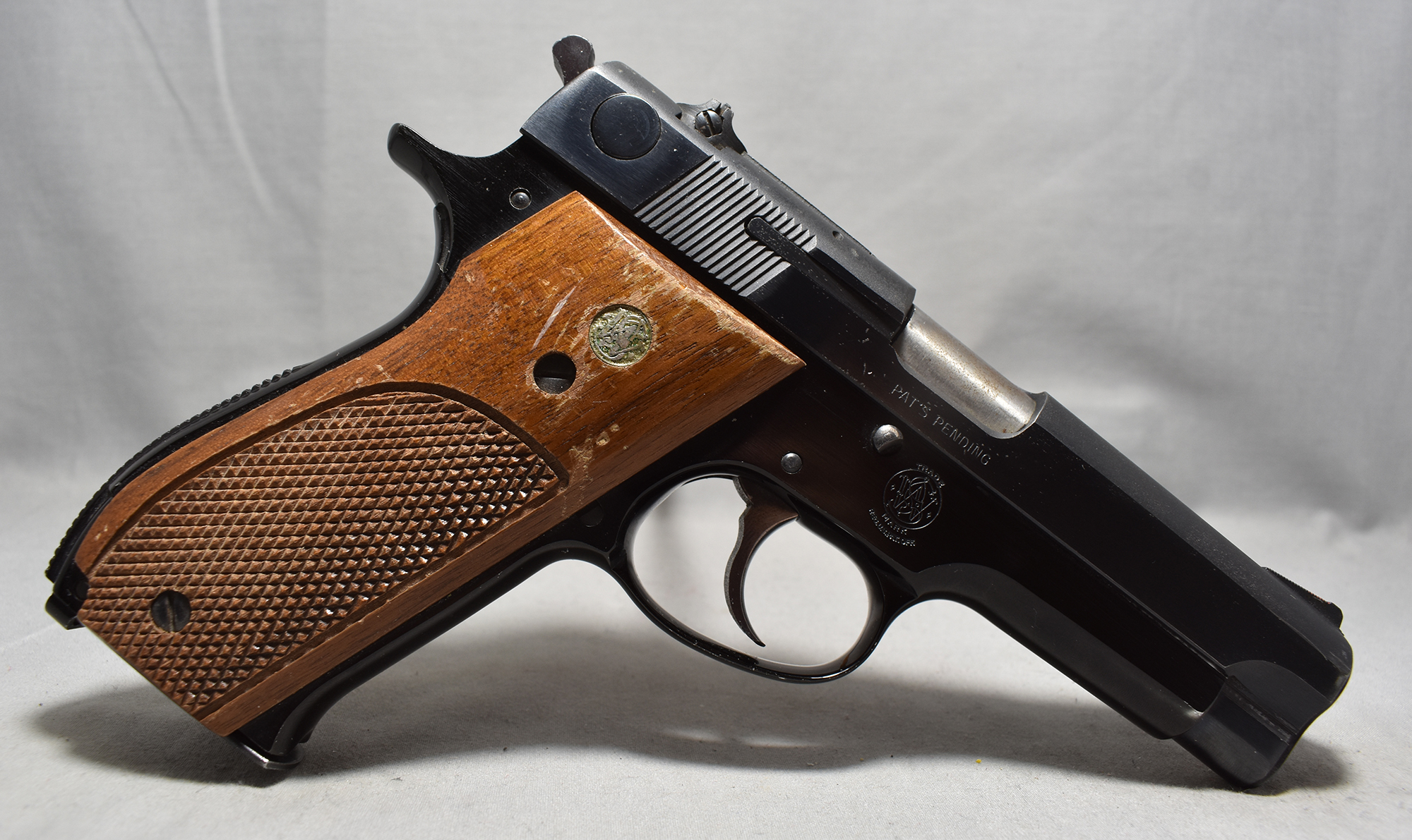 Image of Smith & Wesson ~ Model 39-2 ~ 9mm Luger