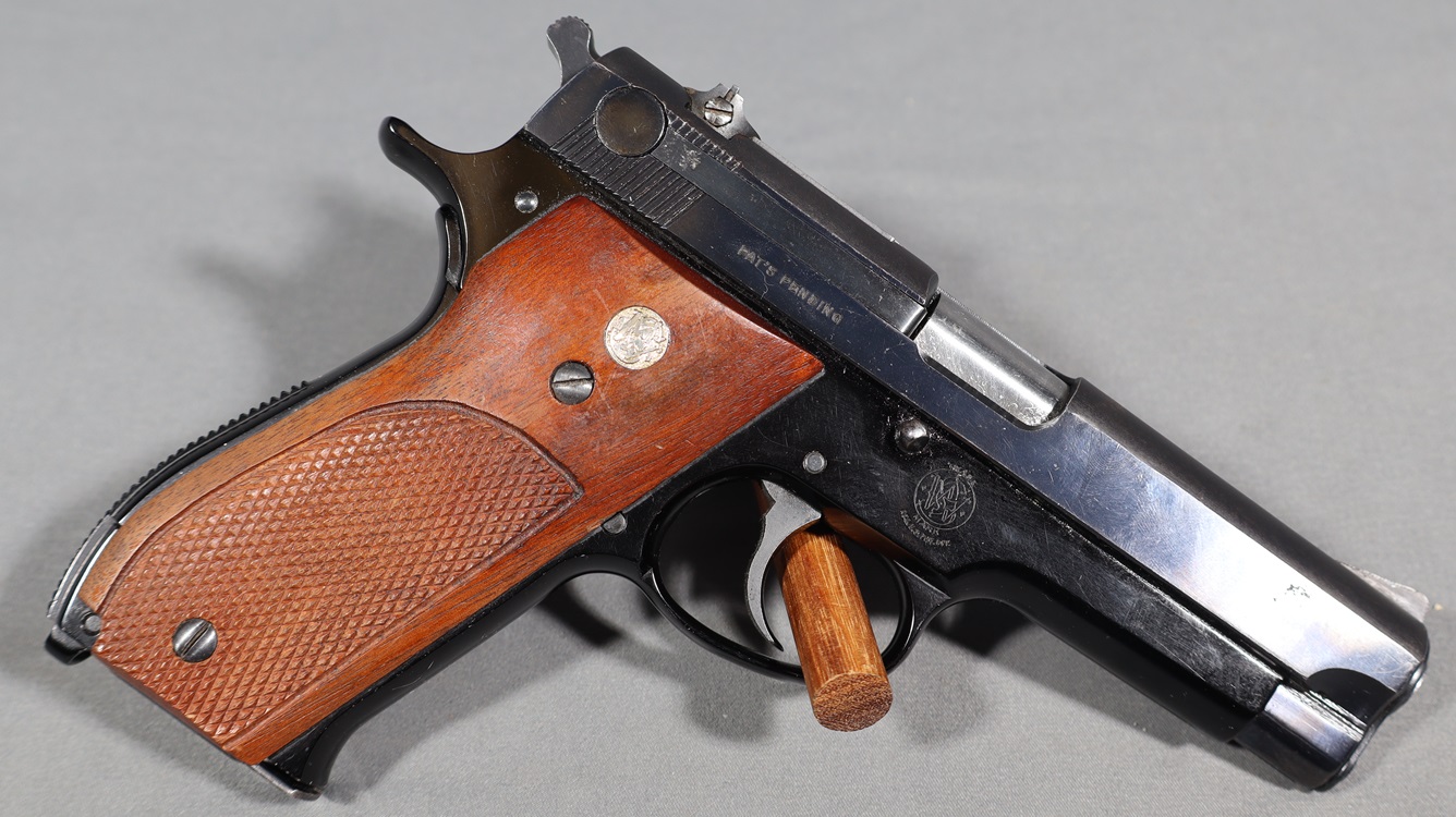 Image of Smith & Wesson~39~9mm Luger