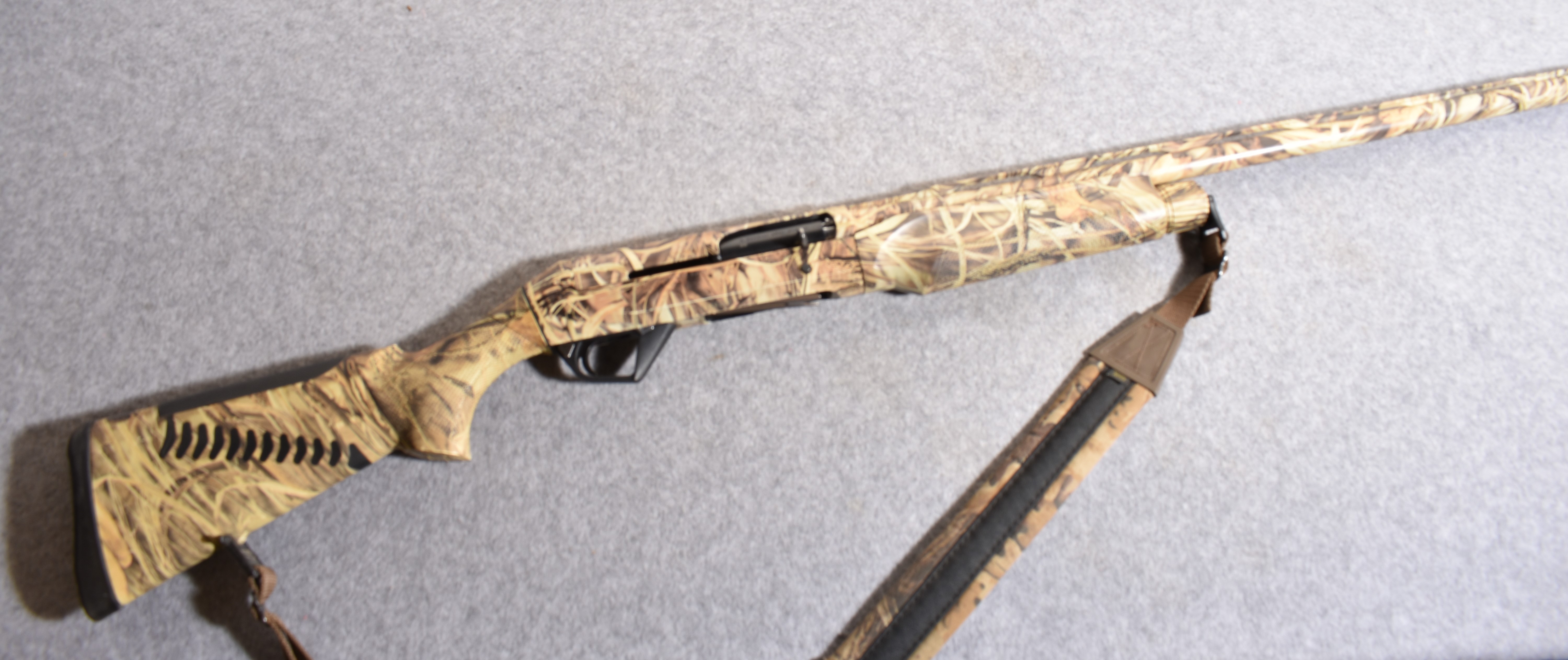 Image of Benelli Super Black Eagle 2 12 Gauge Semi-Auto Shotgun