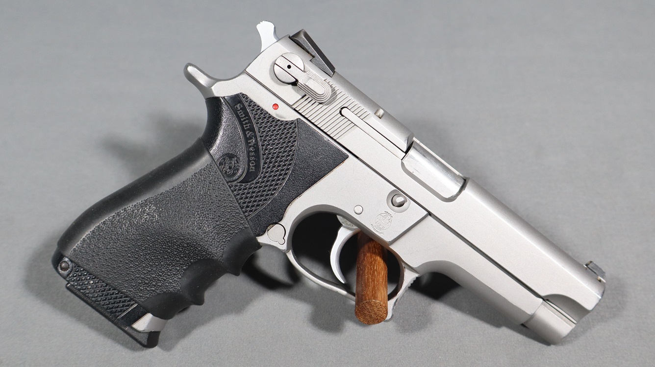 Image of Smith & Wesson~5906~9mm Luger
