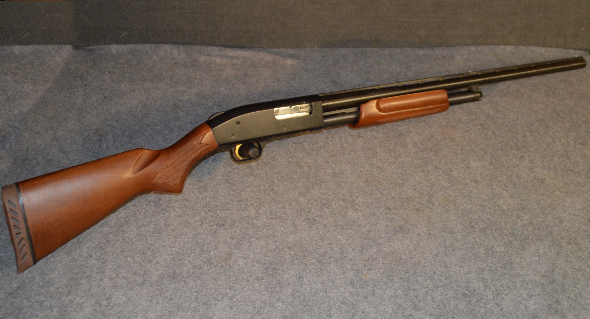 Mossberg ~ 500 ~ 12 Gauge - Mossberg