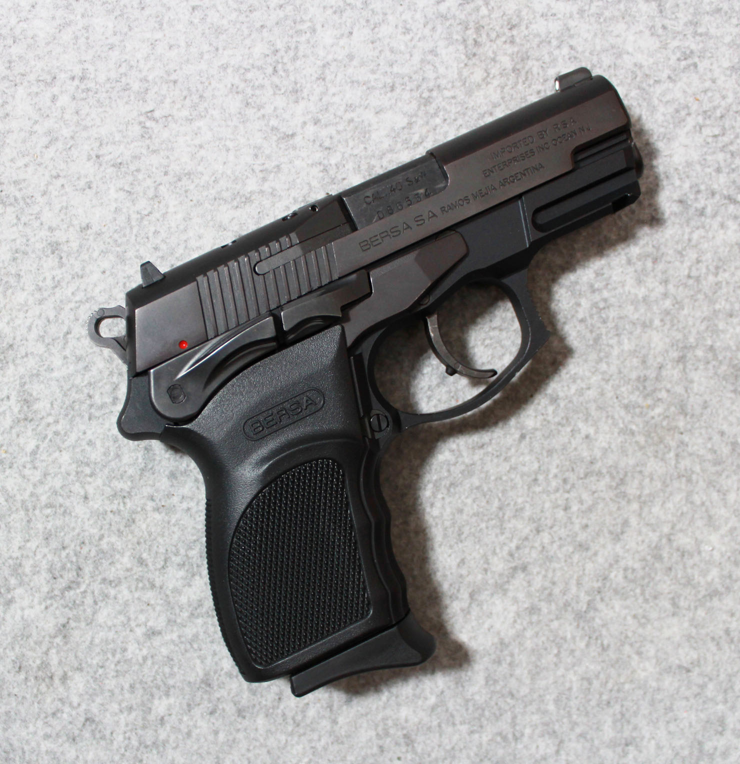 Bersa ~ Thunder 40 Ultra Compact Pro ~ .40 S&W - Bass Pro Shops