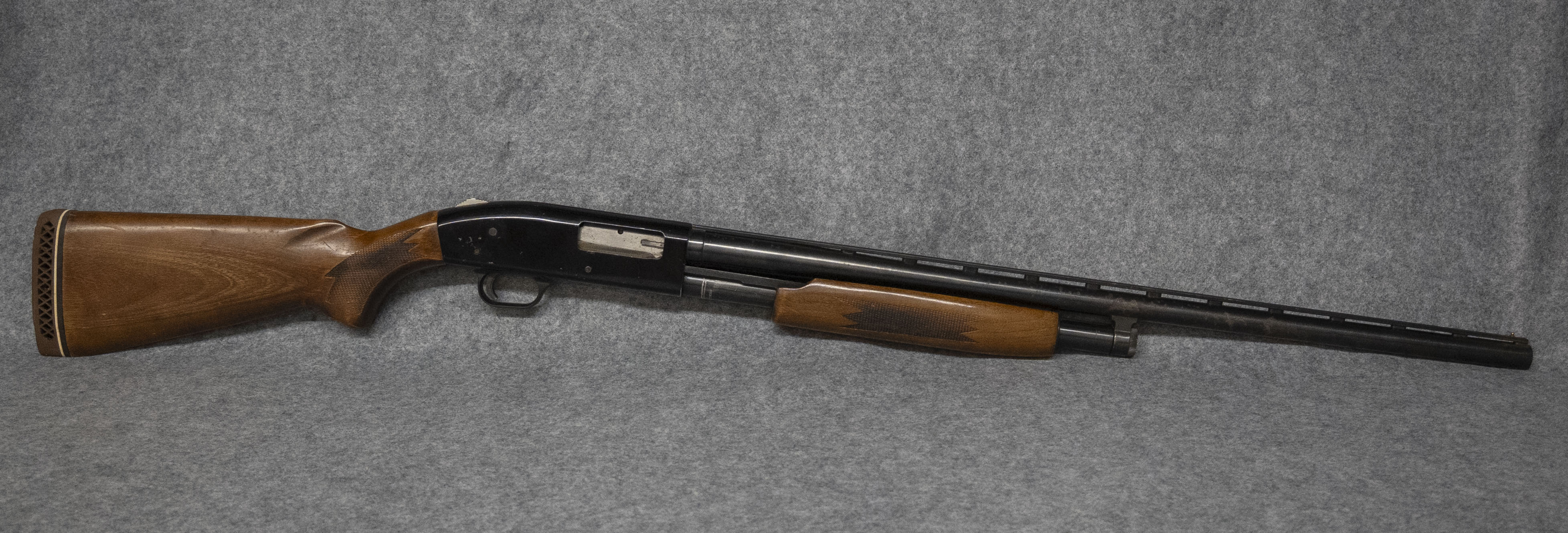 Mossberg 600AT 12 GA - Mossberg