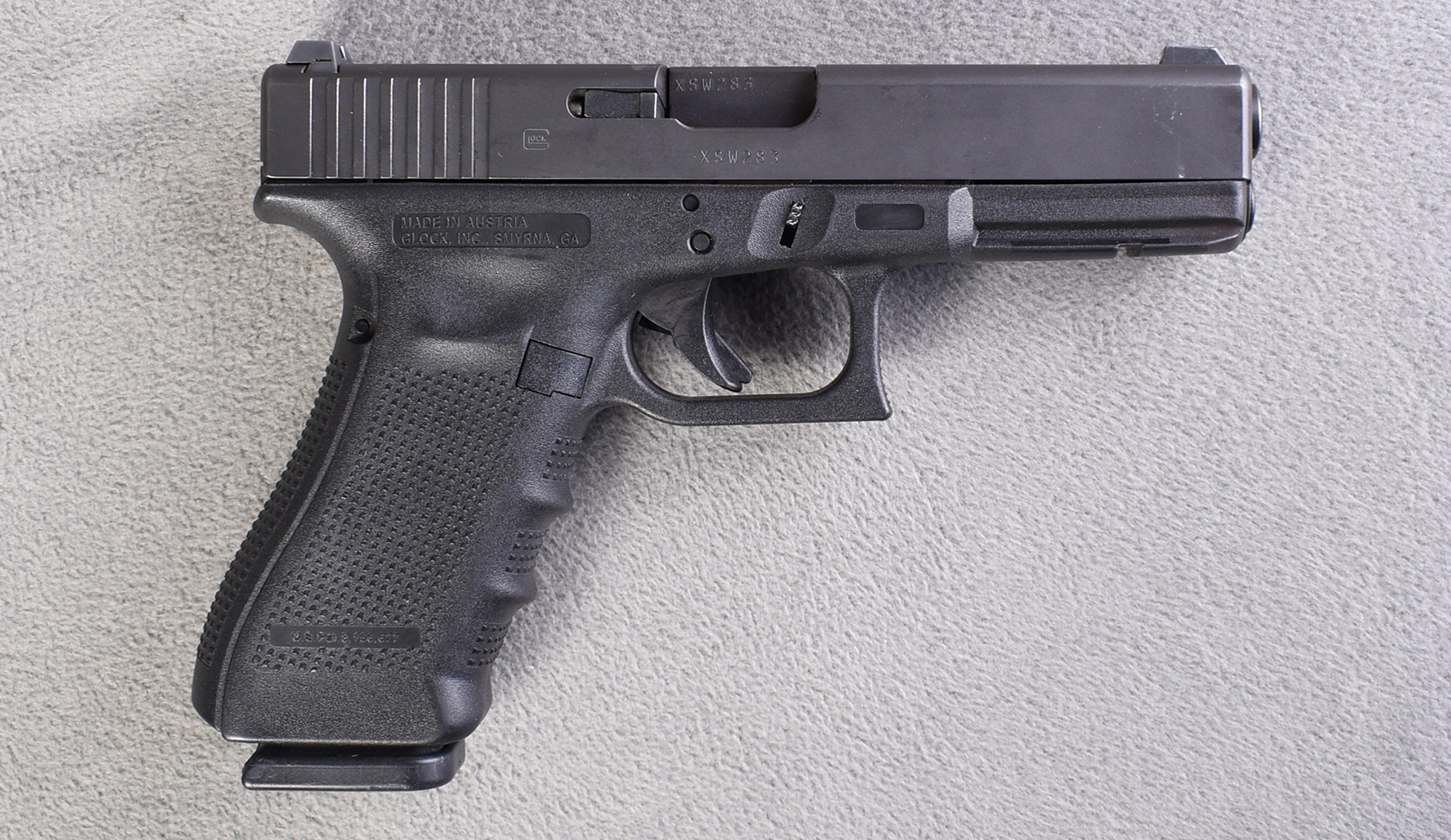 Image of Glock ~ G17 Gen 4 ~ 9mm Luger