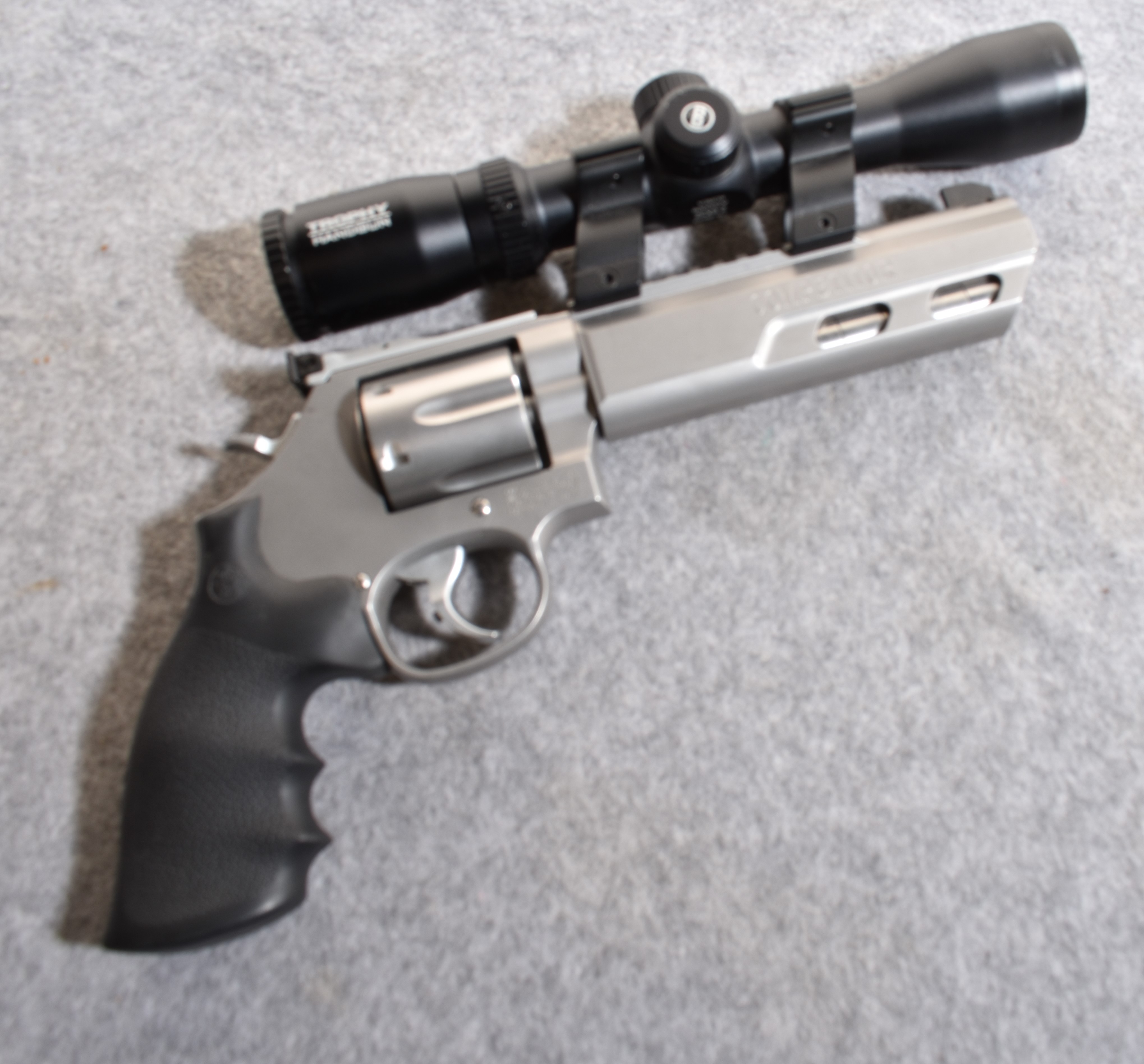 Image of Smith & Wesson 686-6 .357 Magnum Revolver