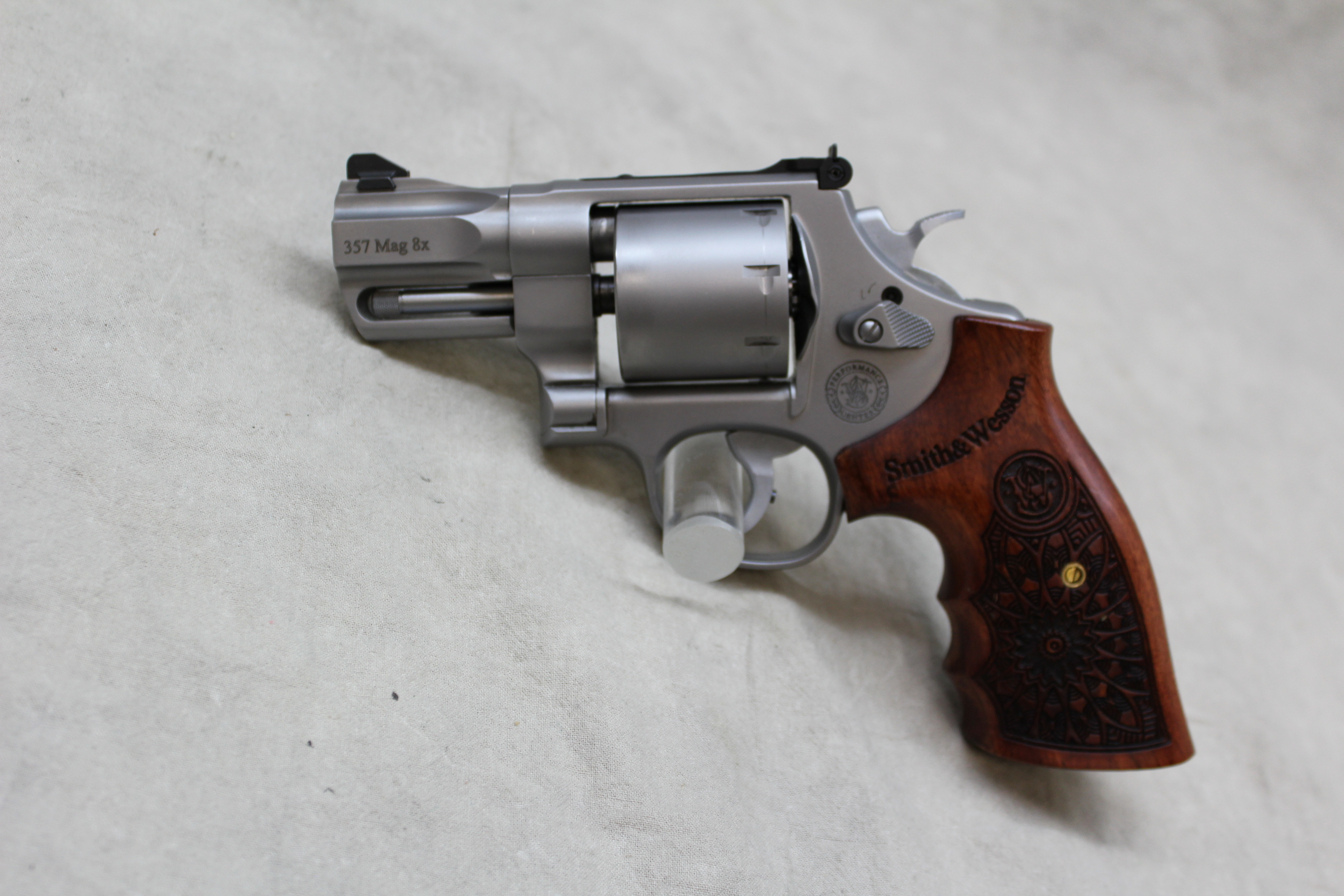 Image of Smith & Wesson 627-5 ~.357 Magnum~