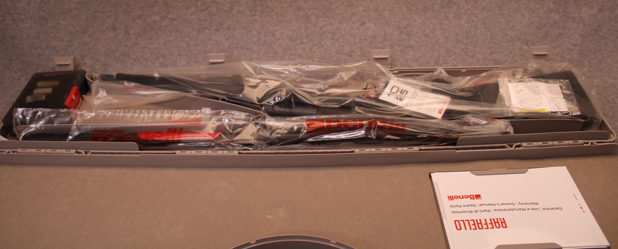 Image of Benelli~Ethos~12 Gauge