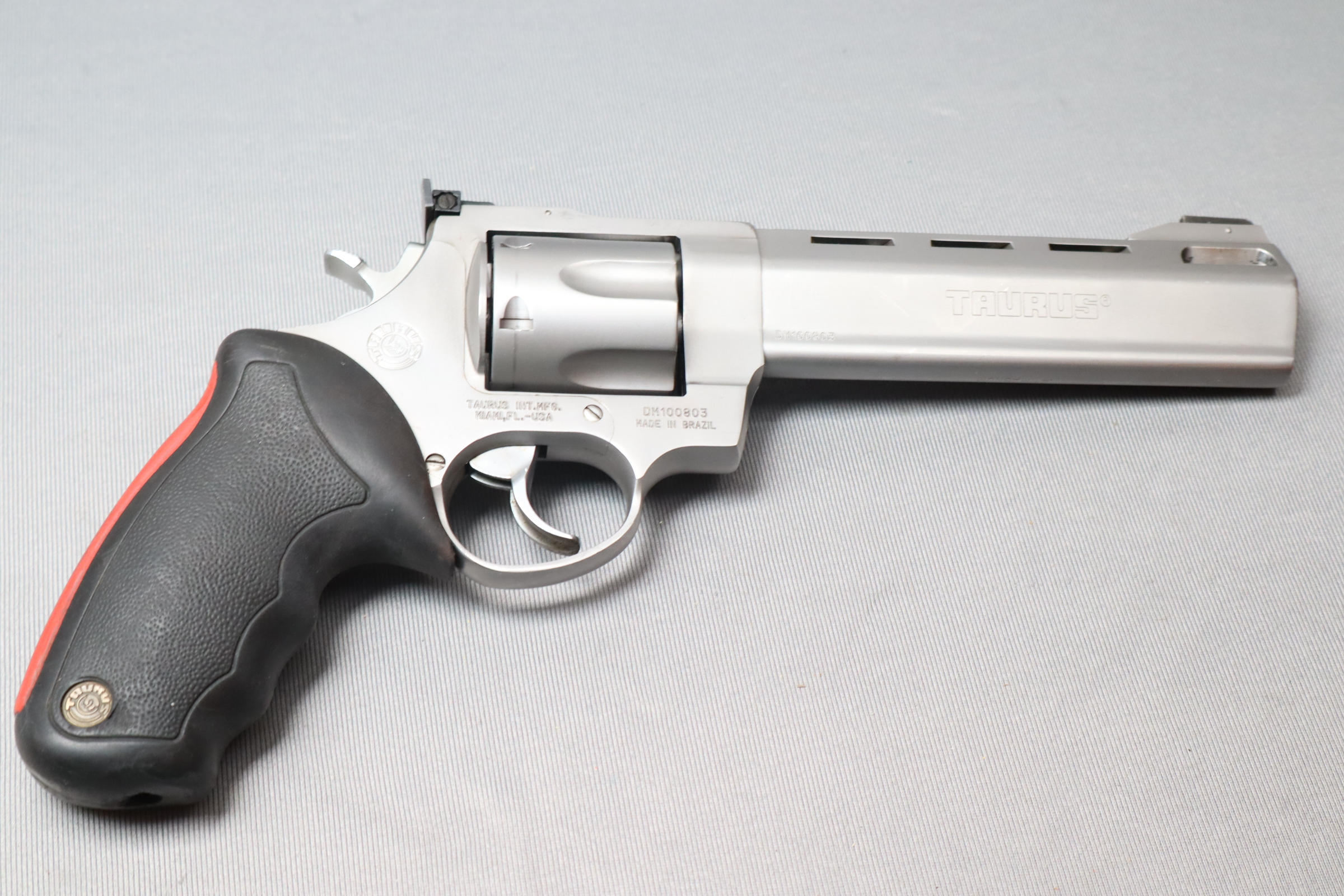 Image of Taurus ~ Raging Bull ~ .41 Remington Magnum
