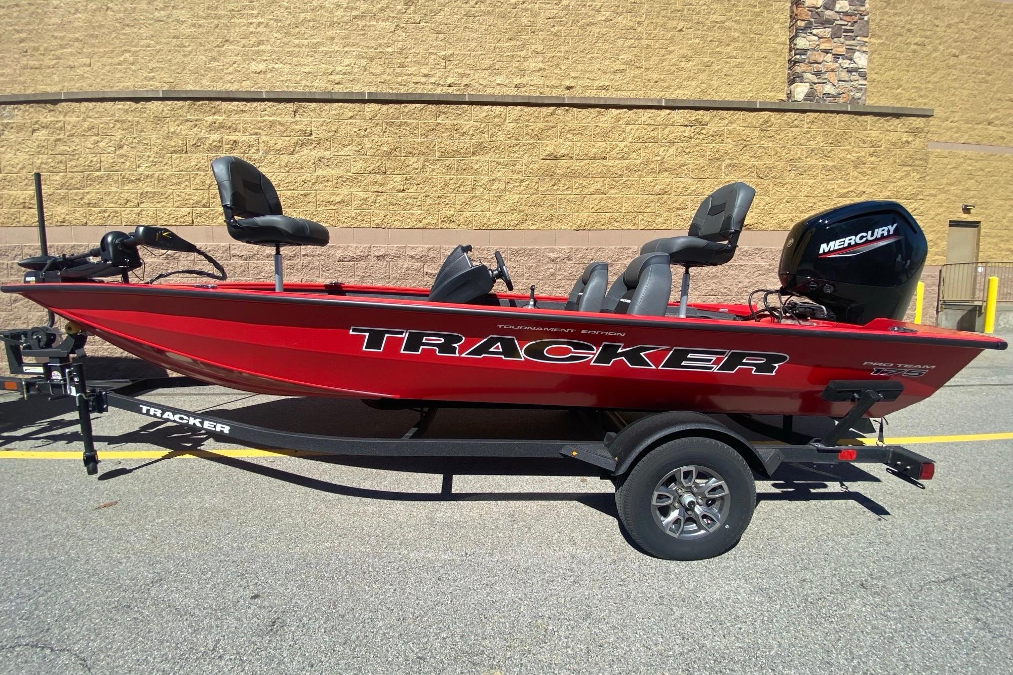 Image of 2026 TRACKER PRO TEAM 175